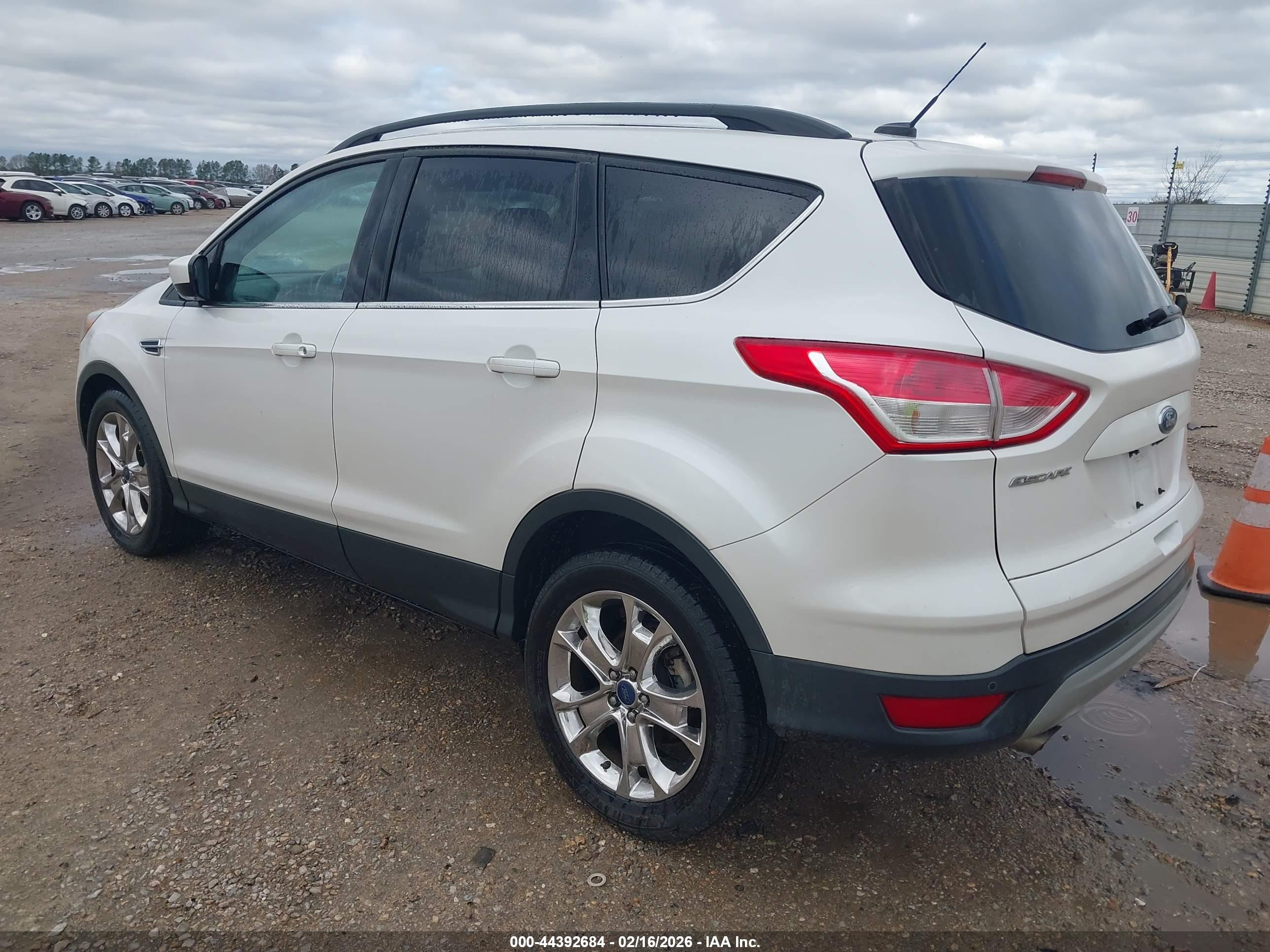 FORD ESCAPE image 3