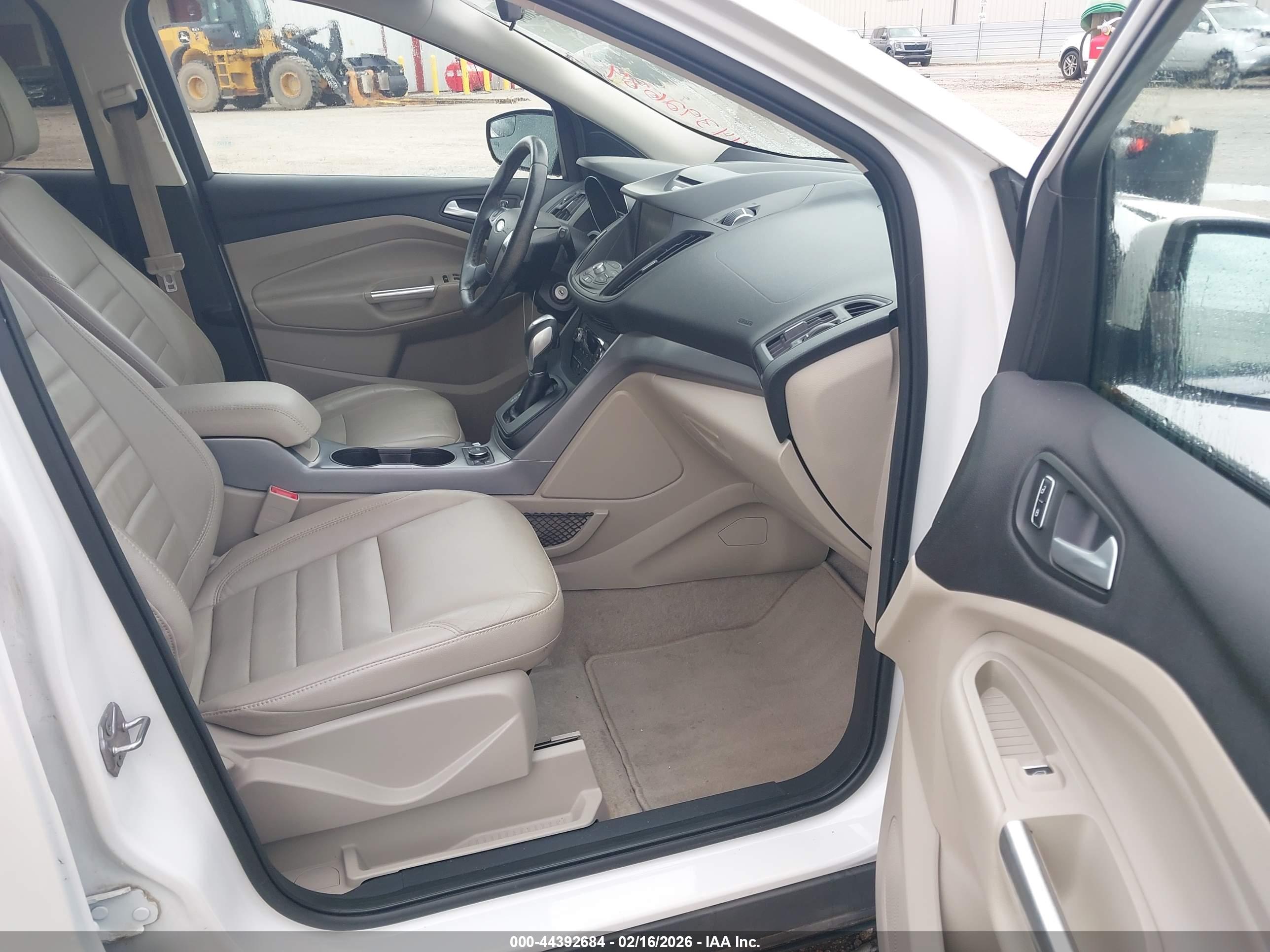 FORD ESCAPE image 5