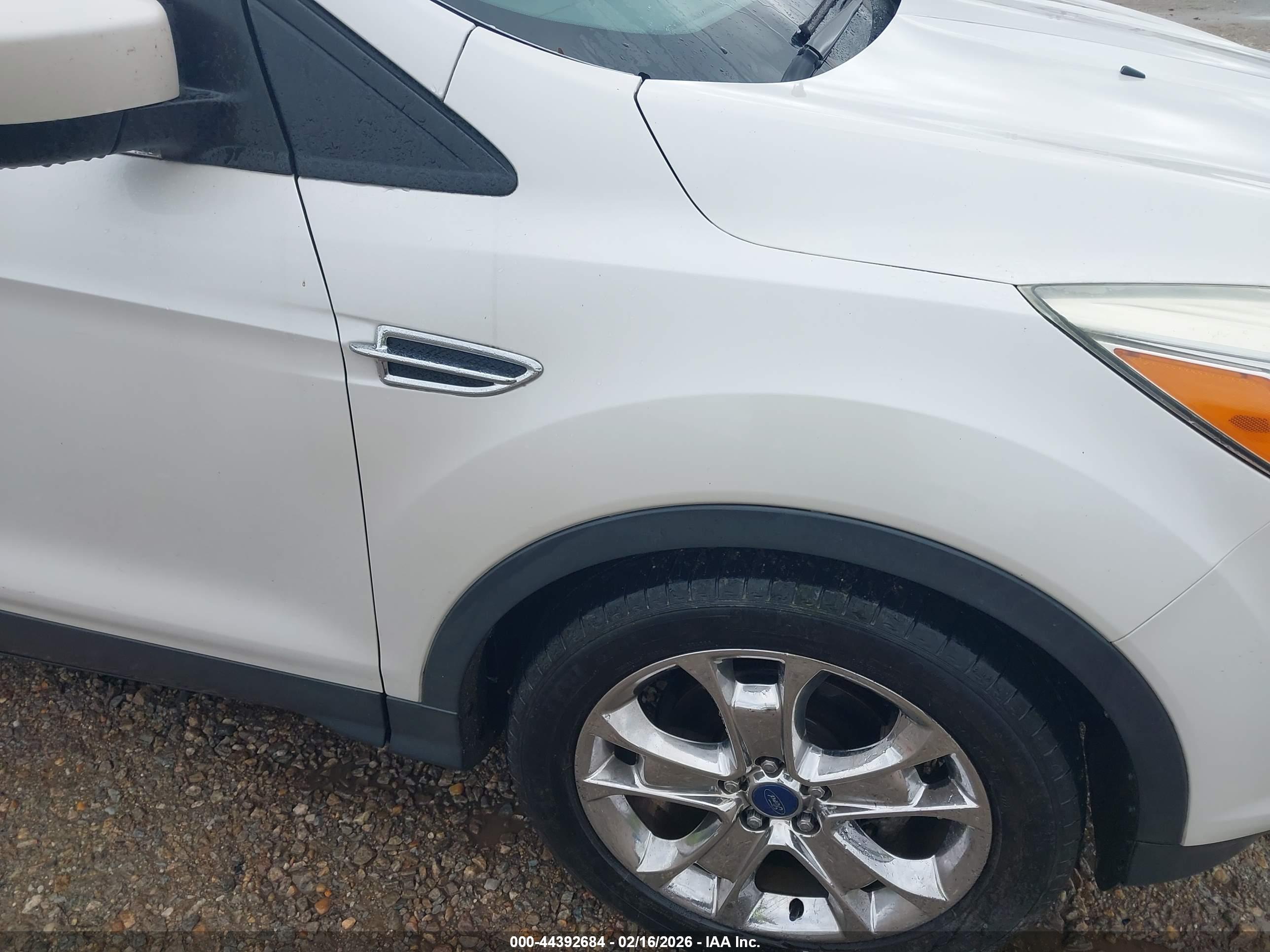 FORD ESCAPE image 6