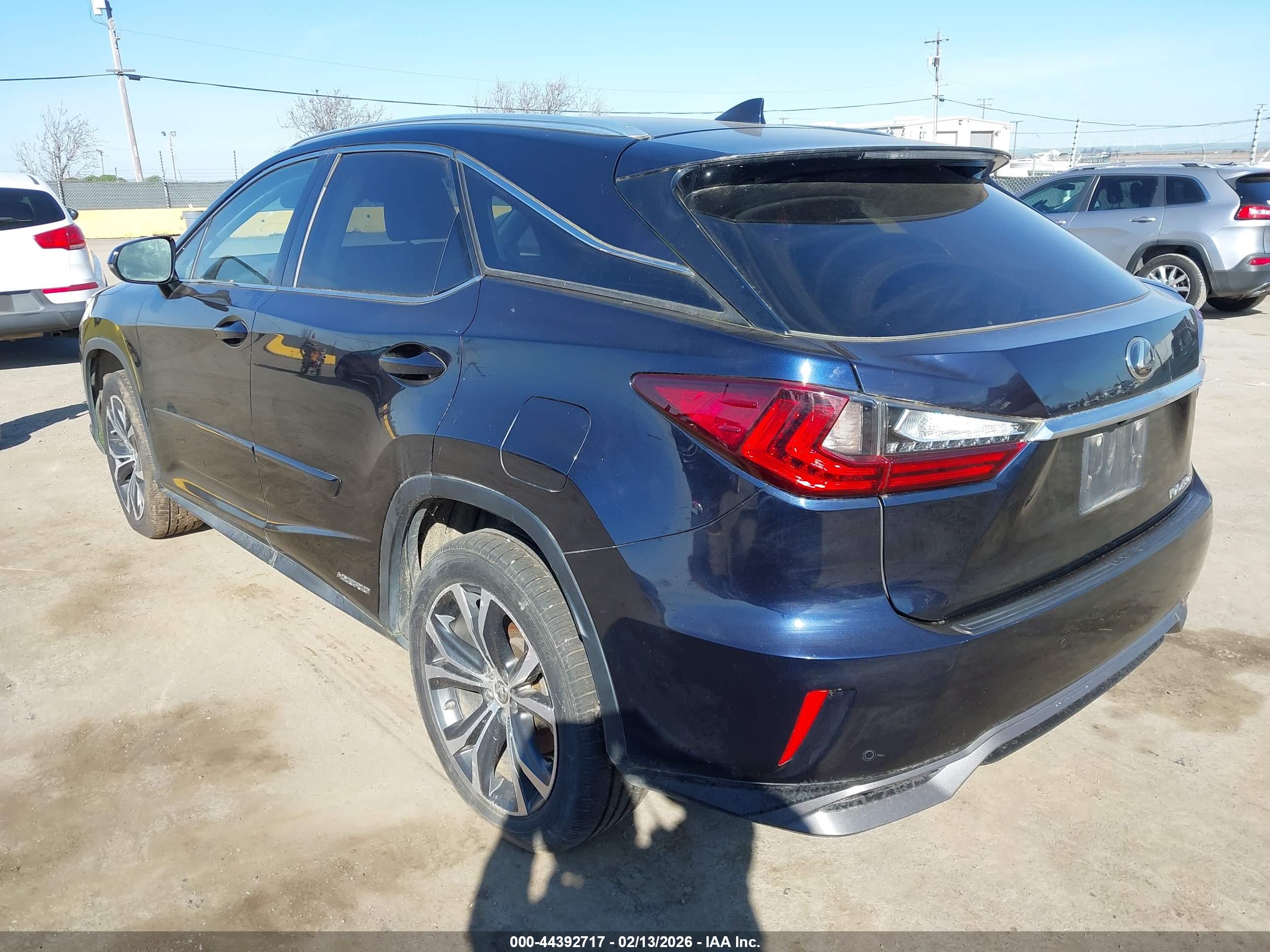 LEXUS RX image 3