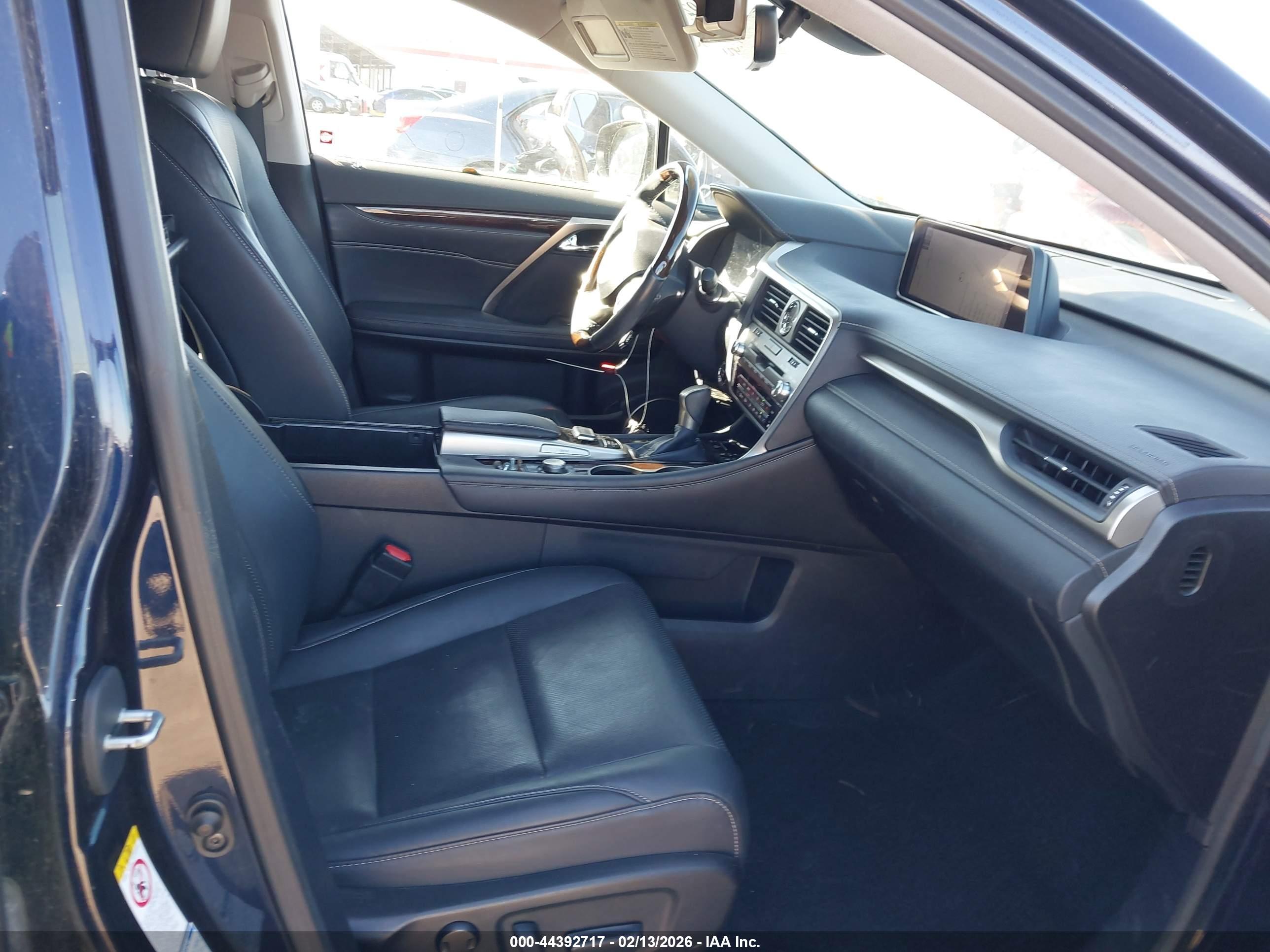 LEXUS RX image 5