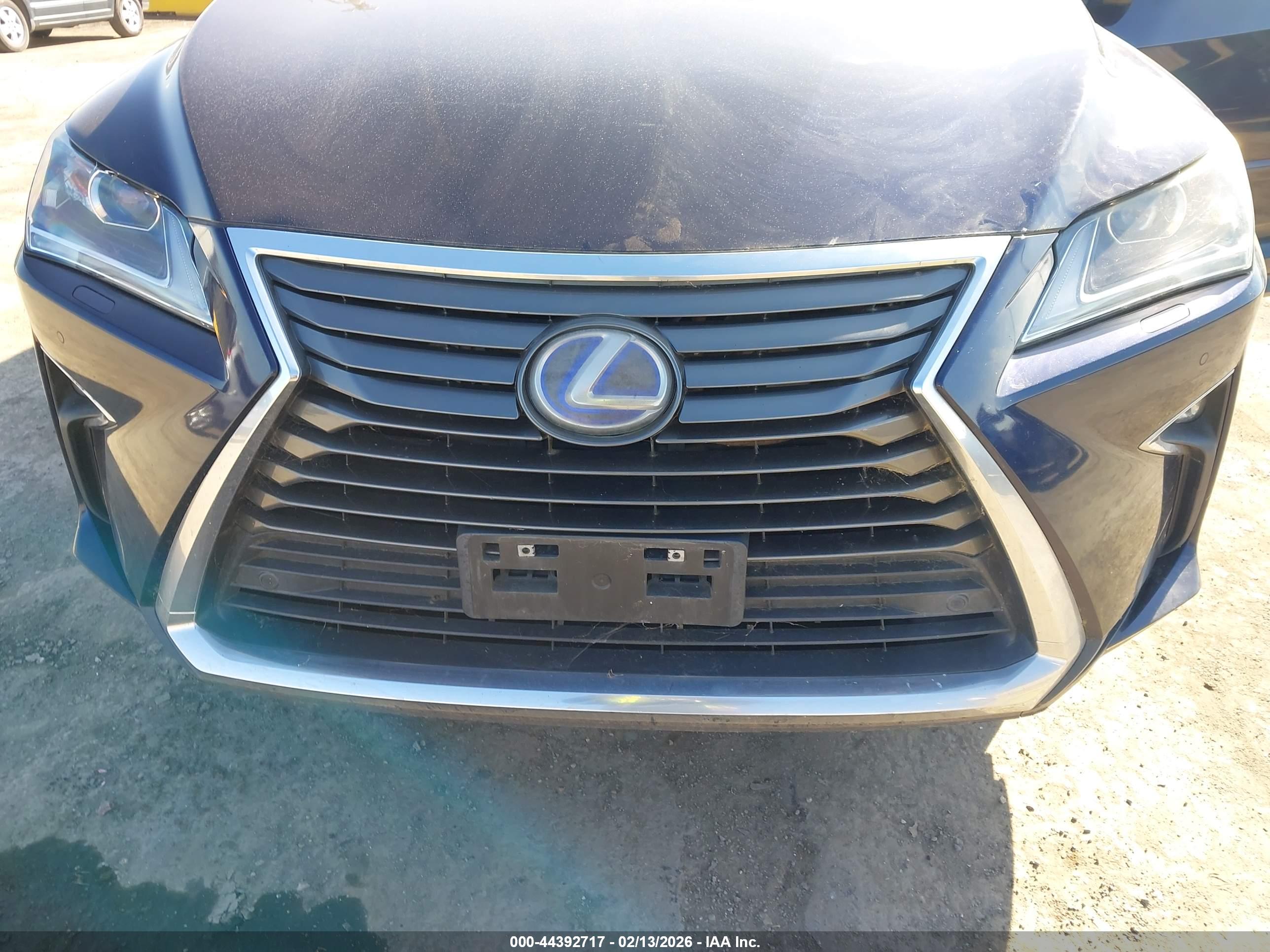 LEXUS RX image 6