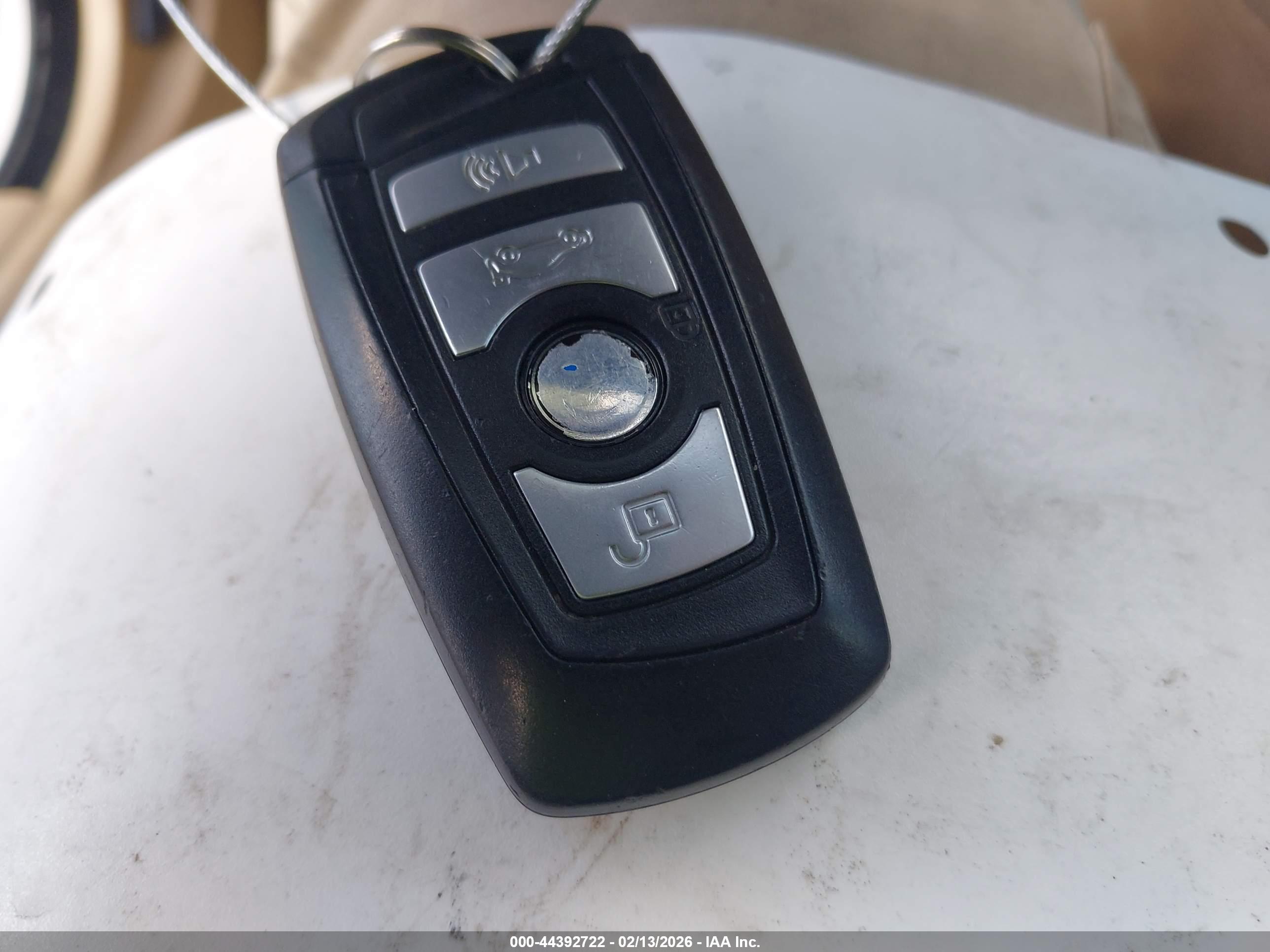 BMW 528I image 11