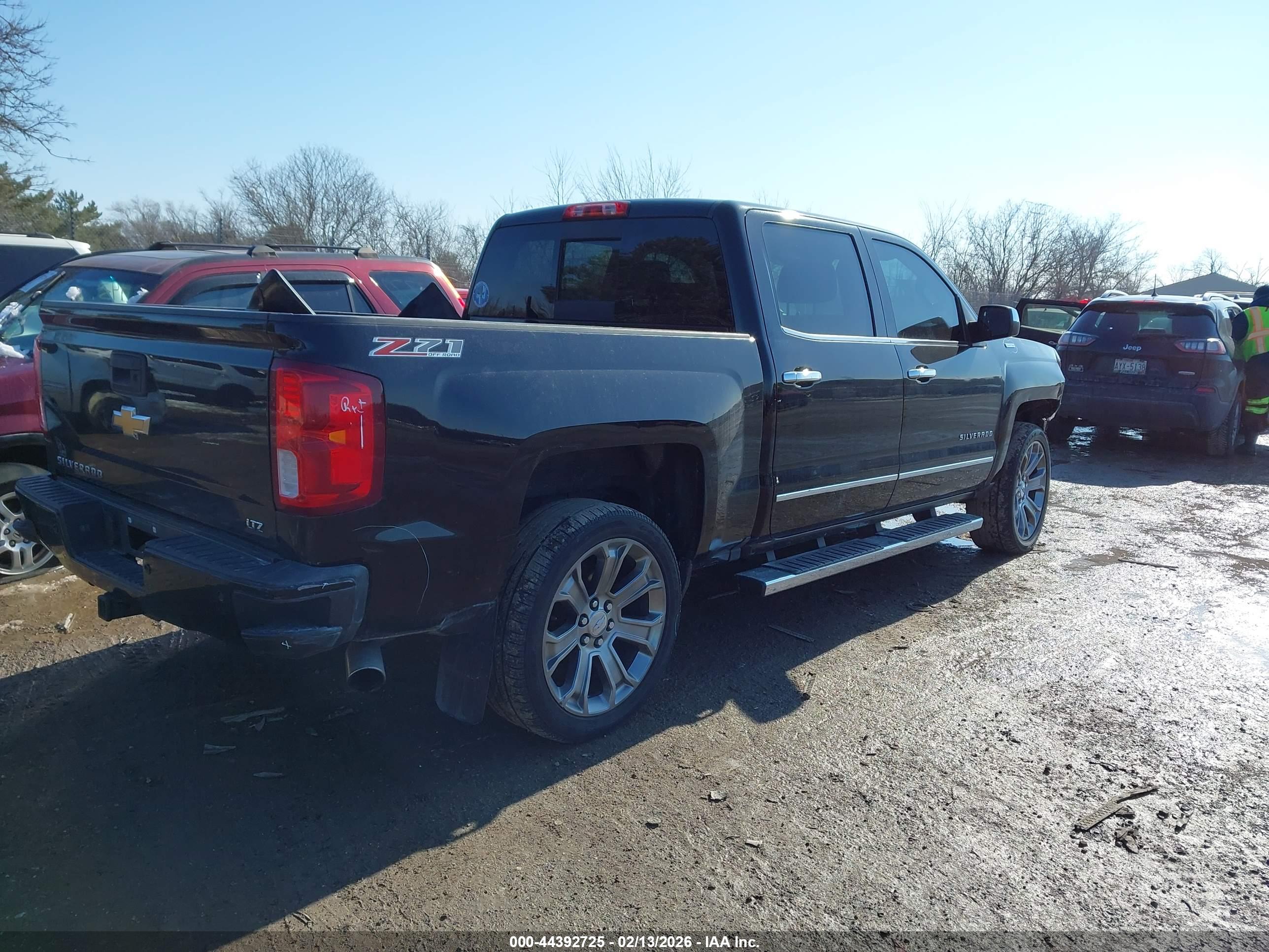CHEVROLET SILVERADO image 4