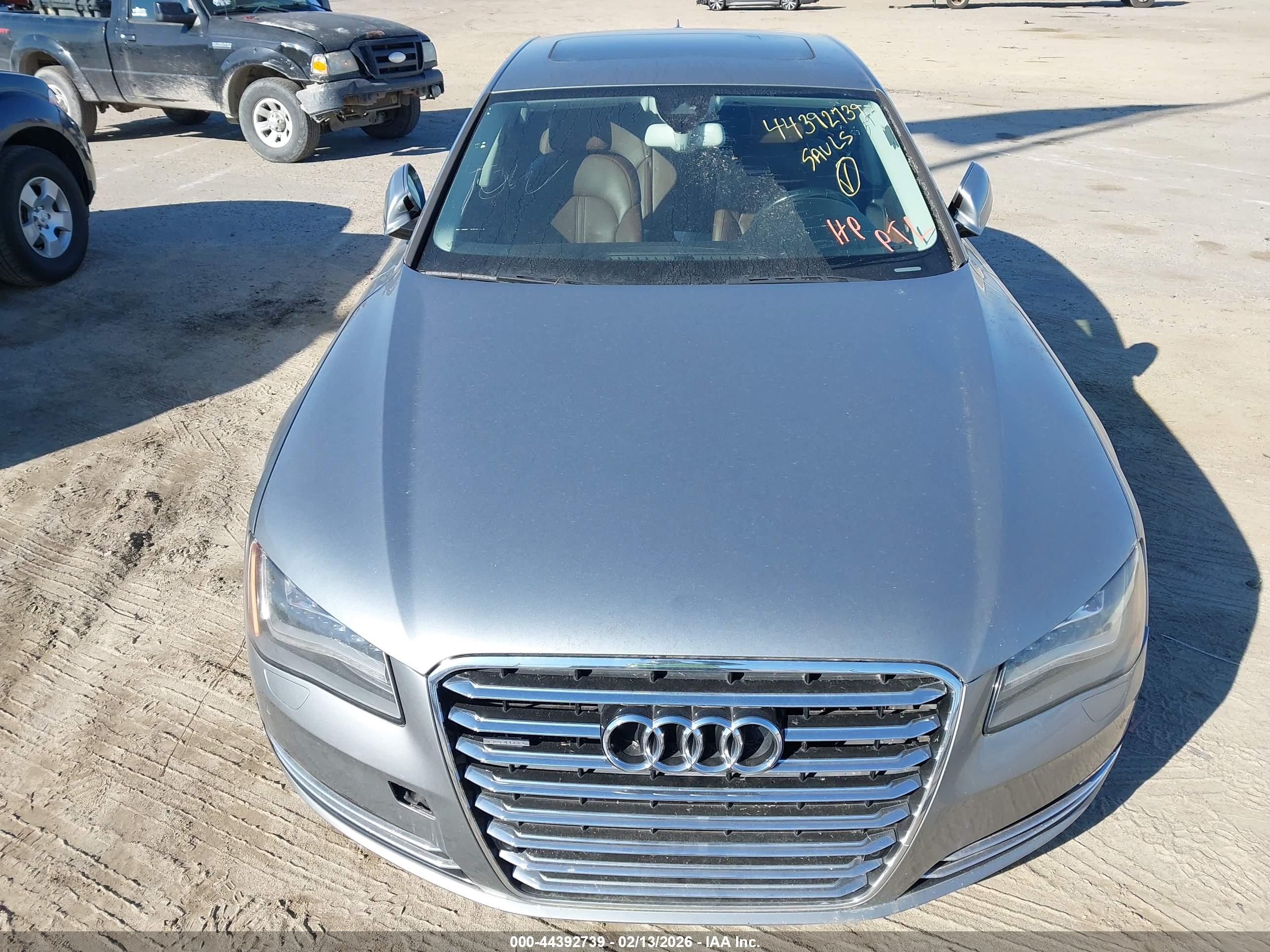 AUDI A8 image 6