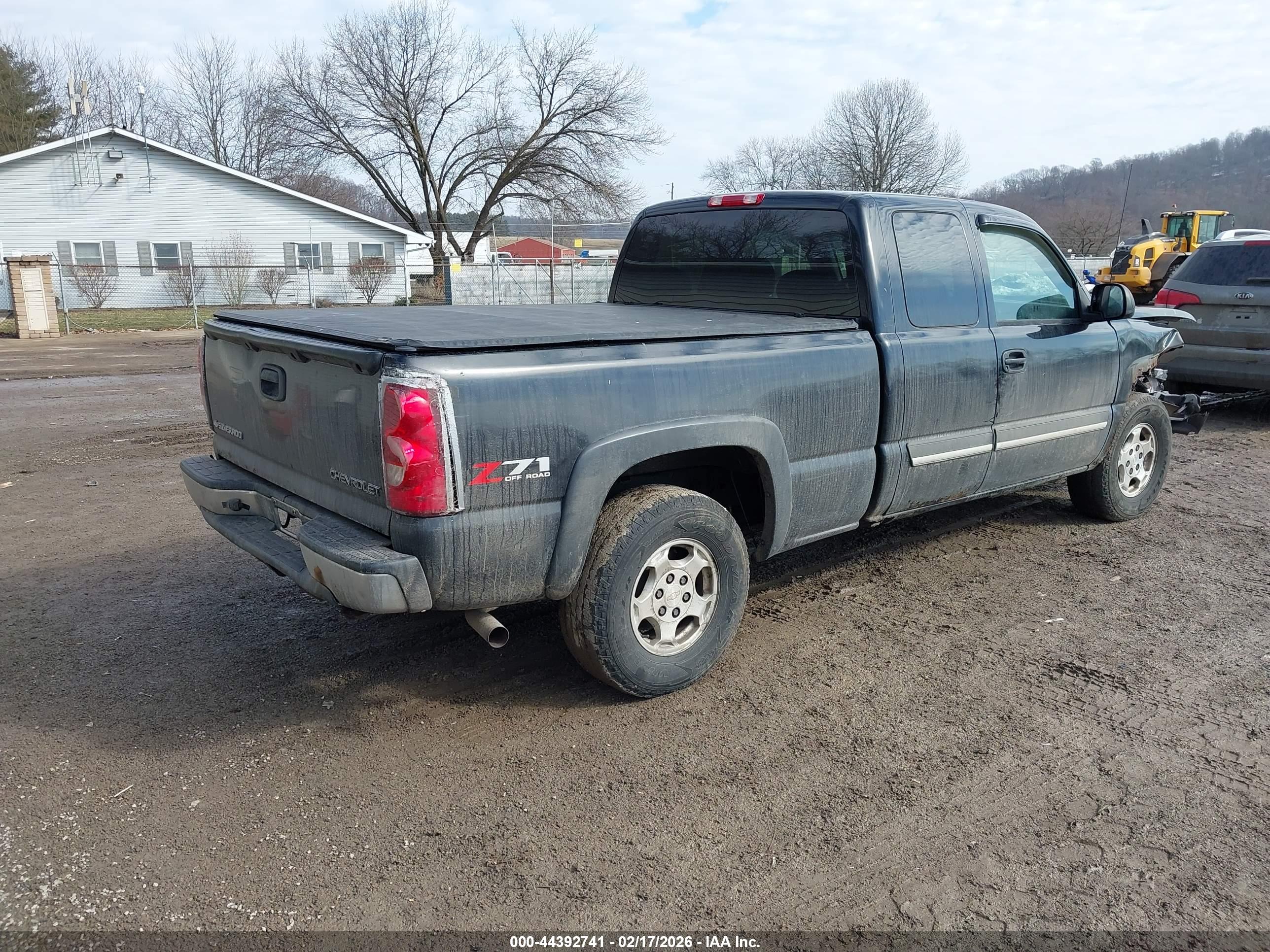 CHEVROLET SILVERADO image 4