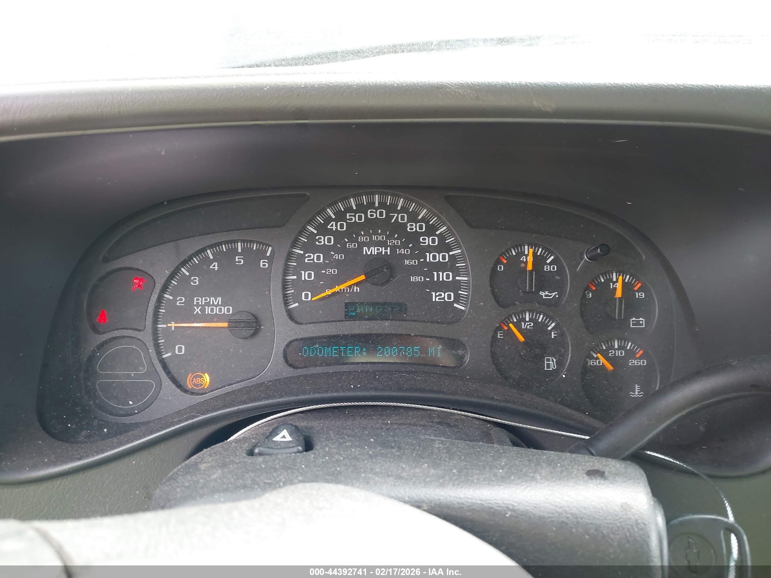 CHEVROLET SILVERADO image 7