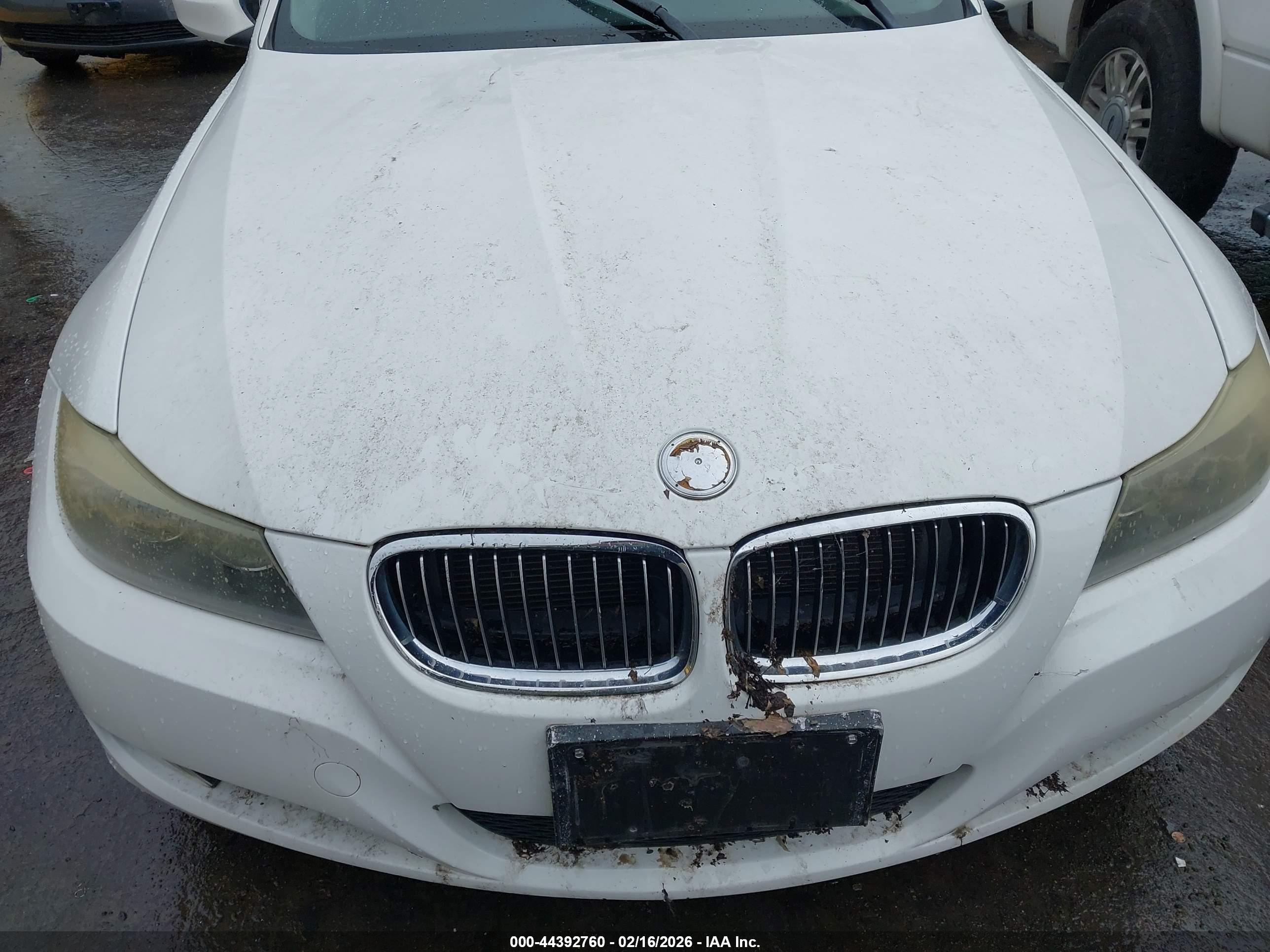 BMW 335I image 6