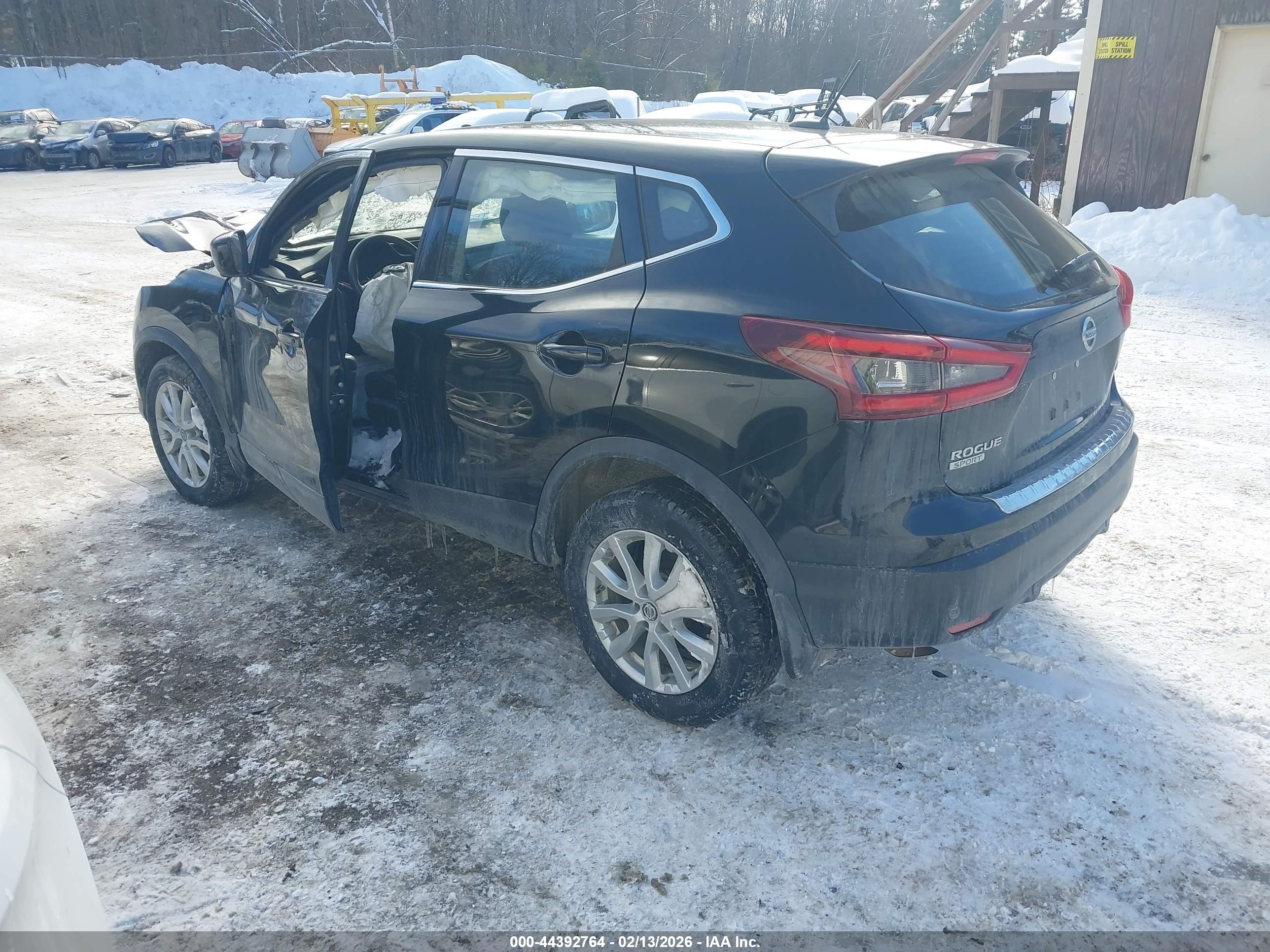 NISSAN ROGUE image 3