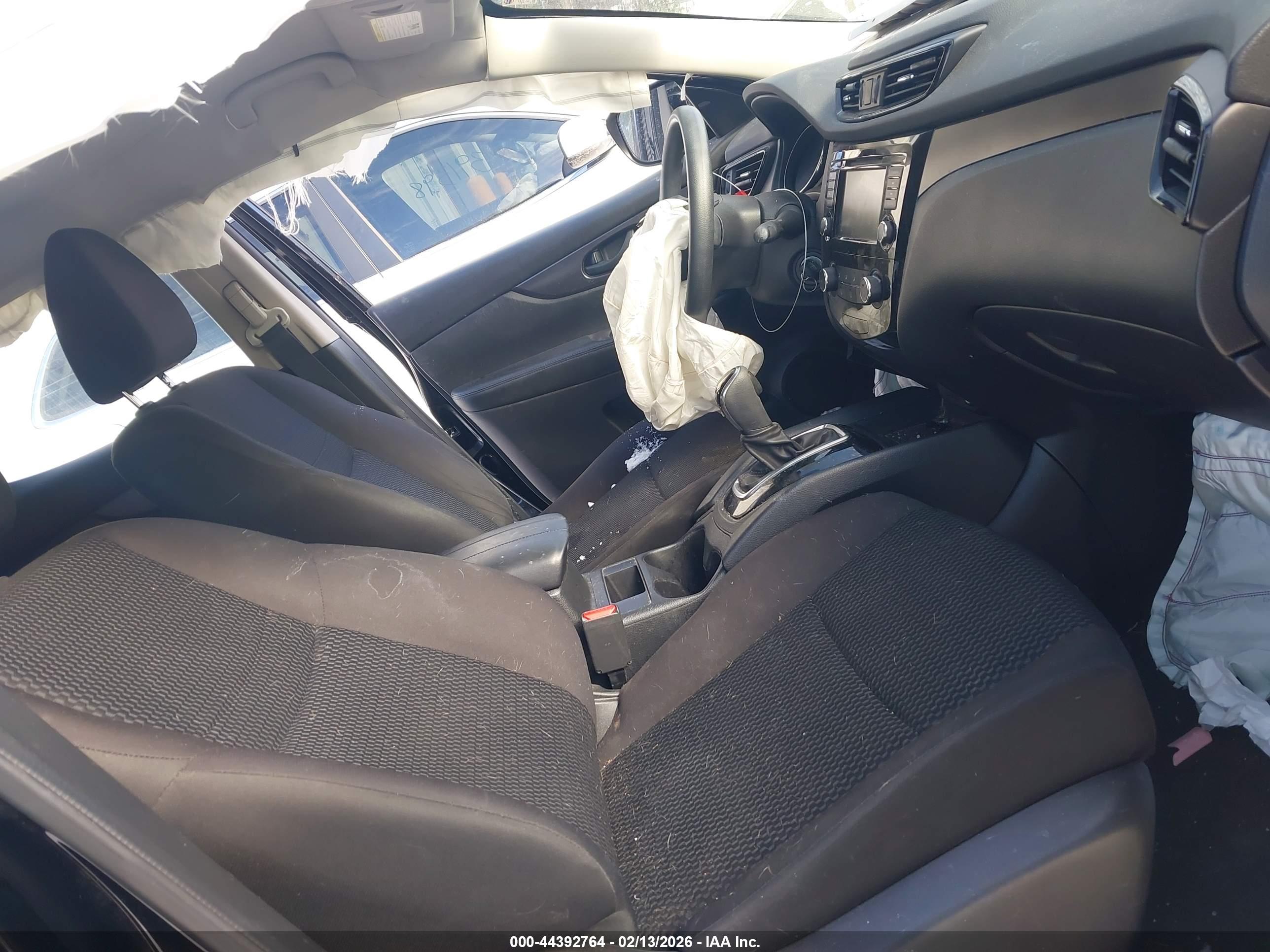 NISSAN ROGUE image 5