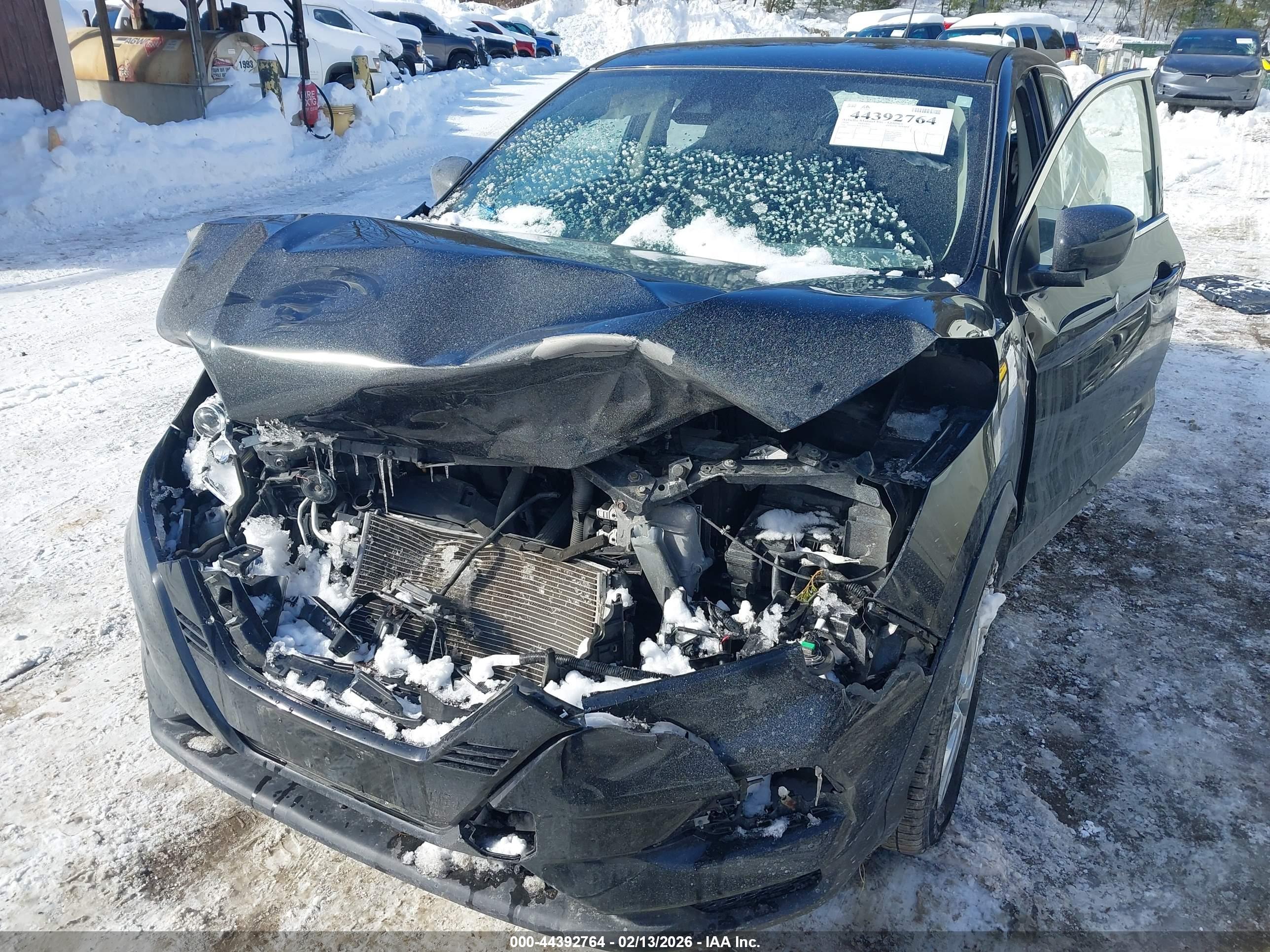 NISSAN ROGUE image 6