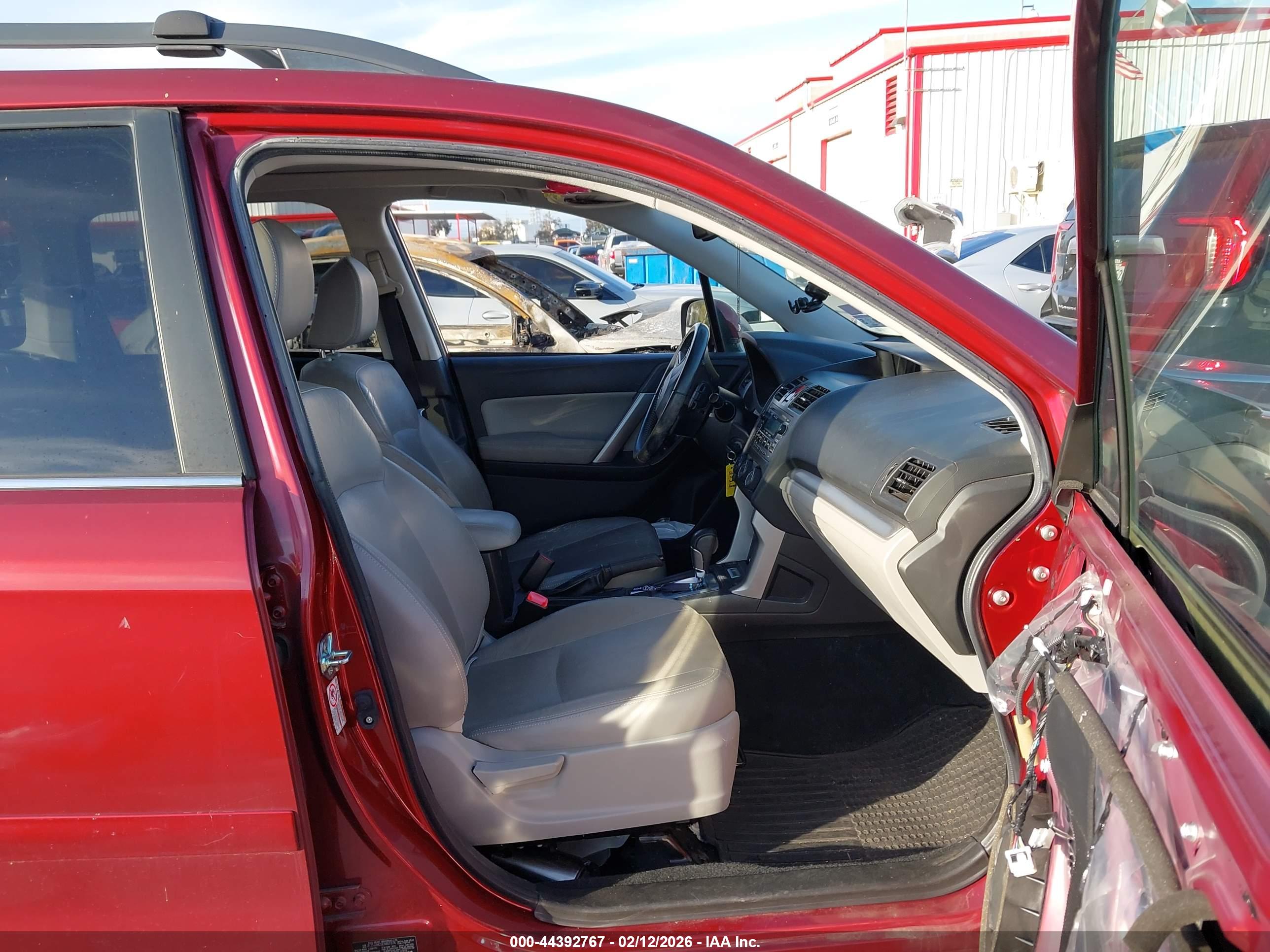 SUBARU FORESTER image 5