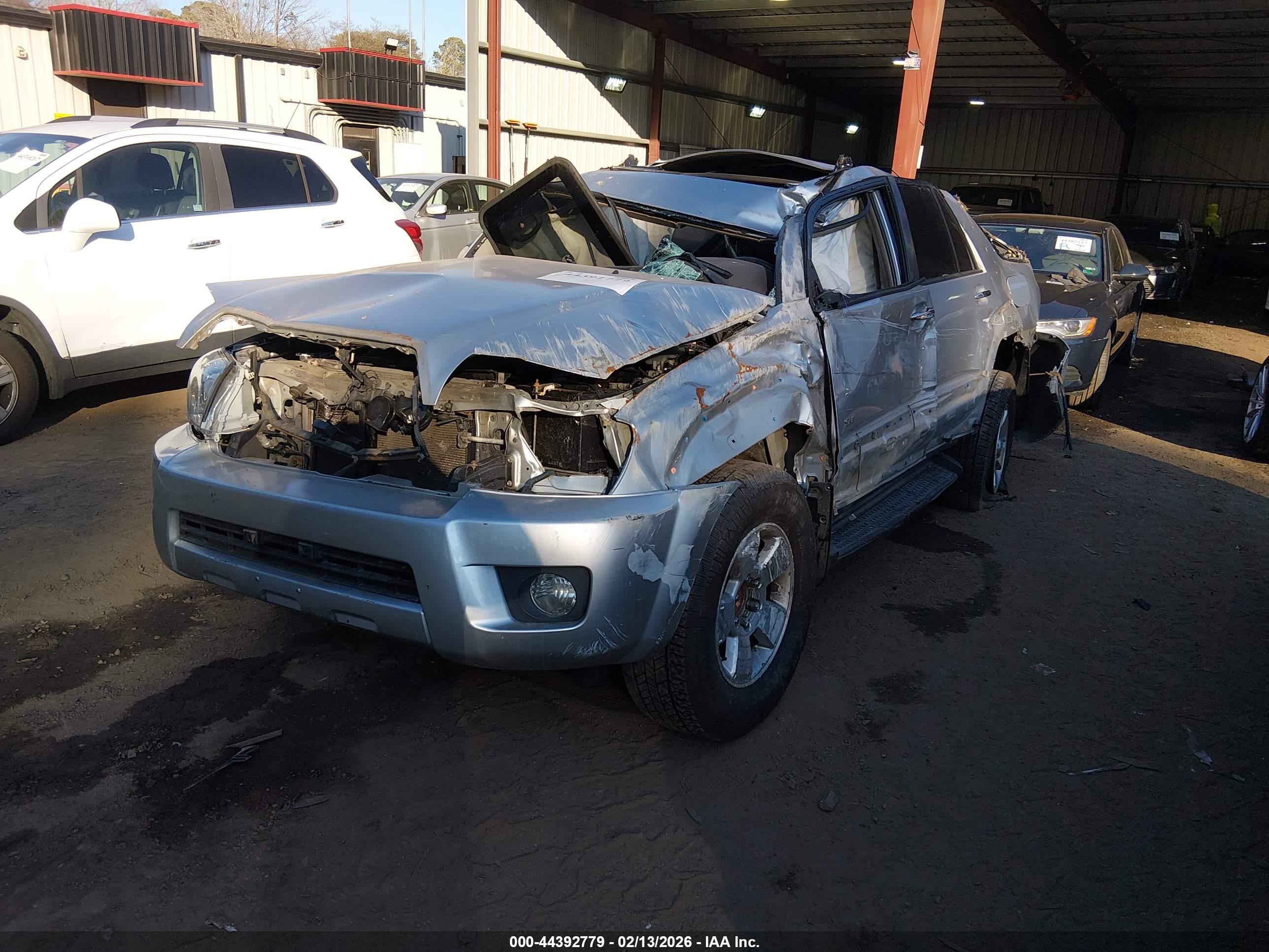 TOYOTA 4RUNNER image 2