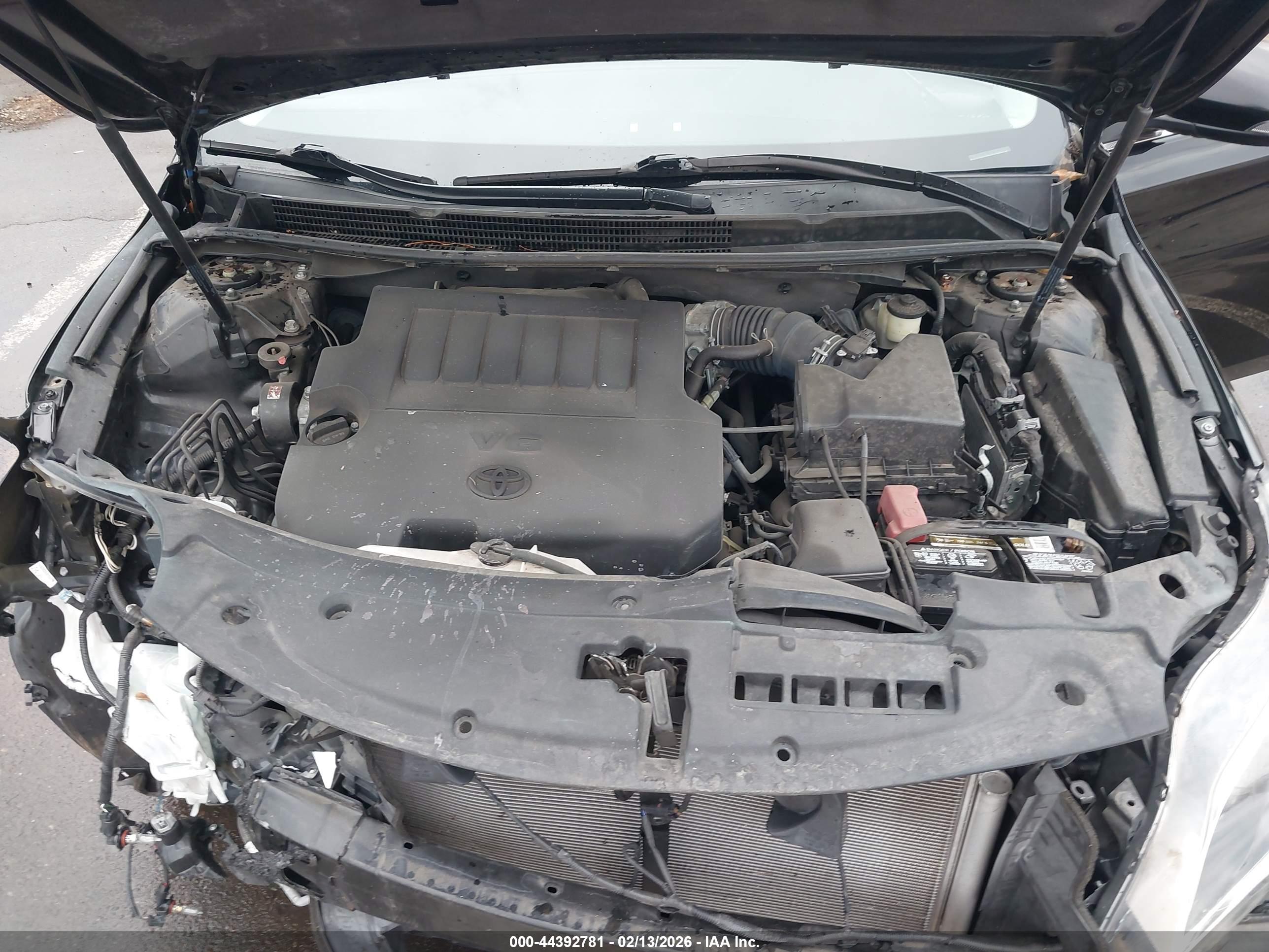 TOYOTA AVALON image 10