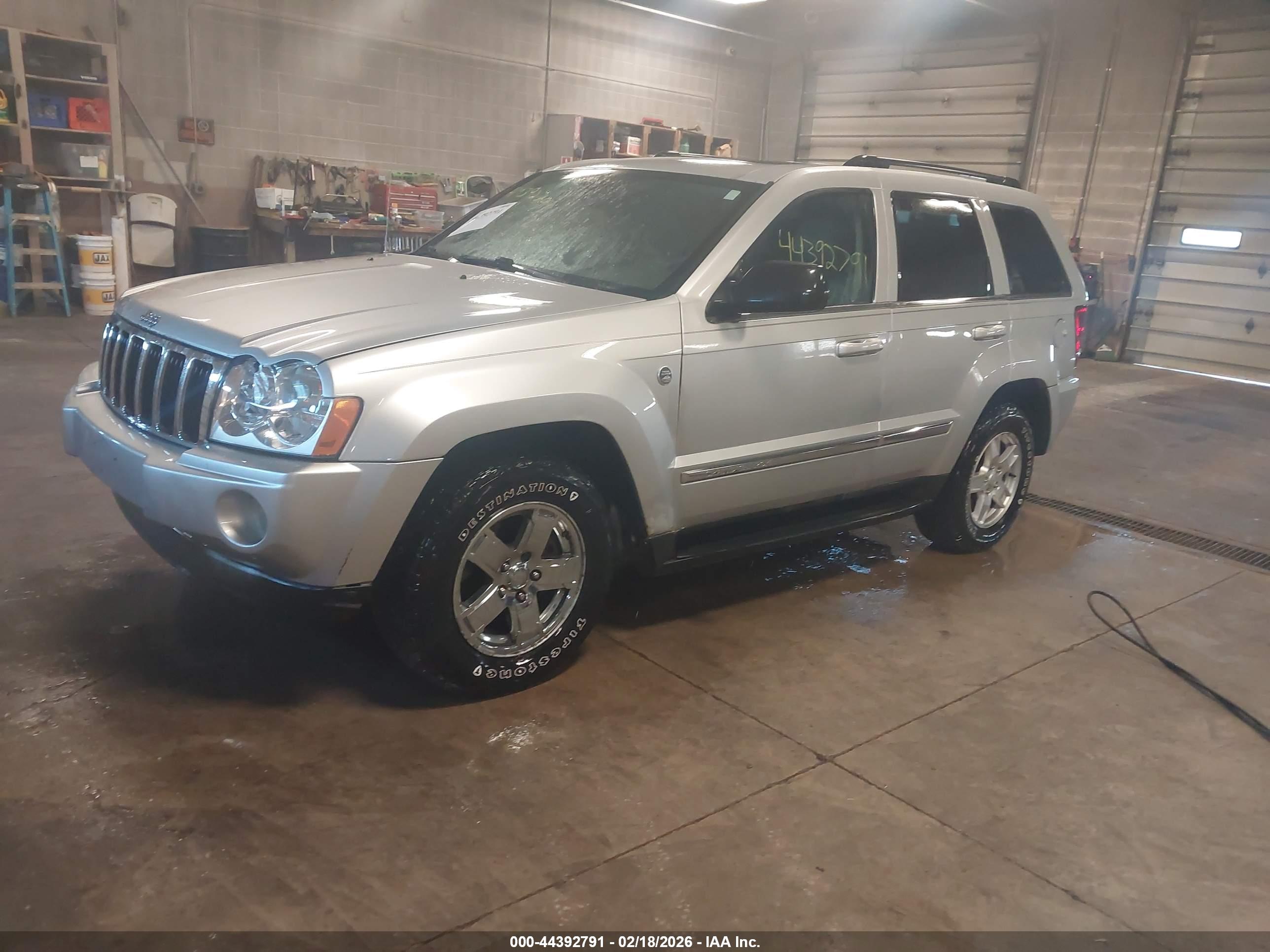 JEEP GRAND image 2