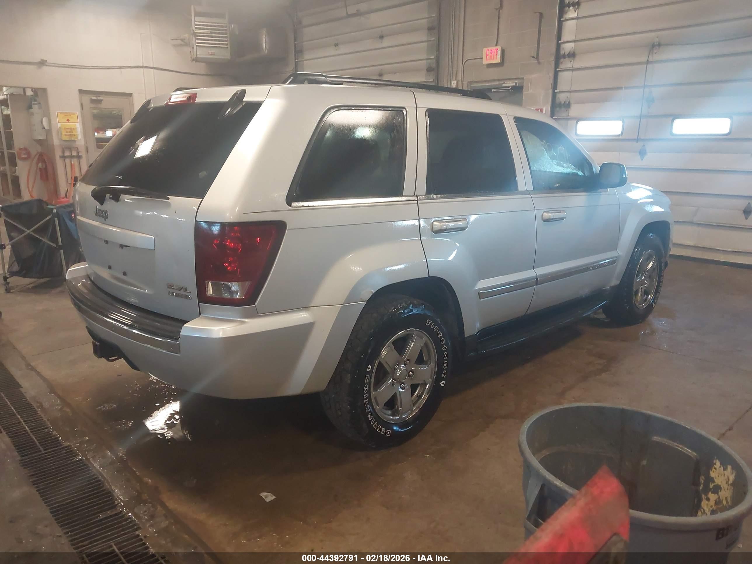 JEEP GRAND image 4