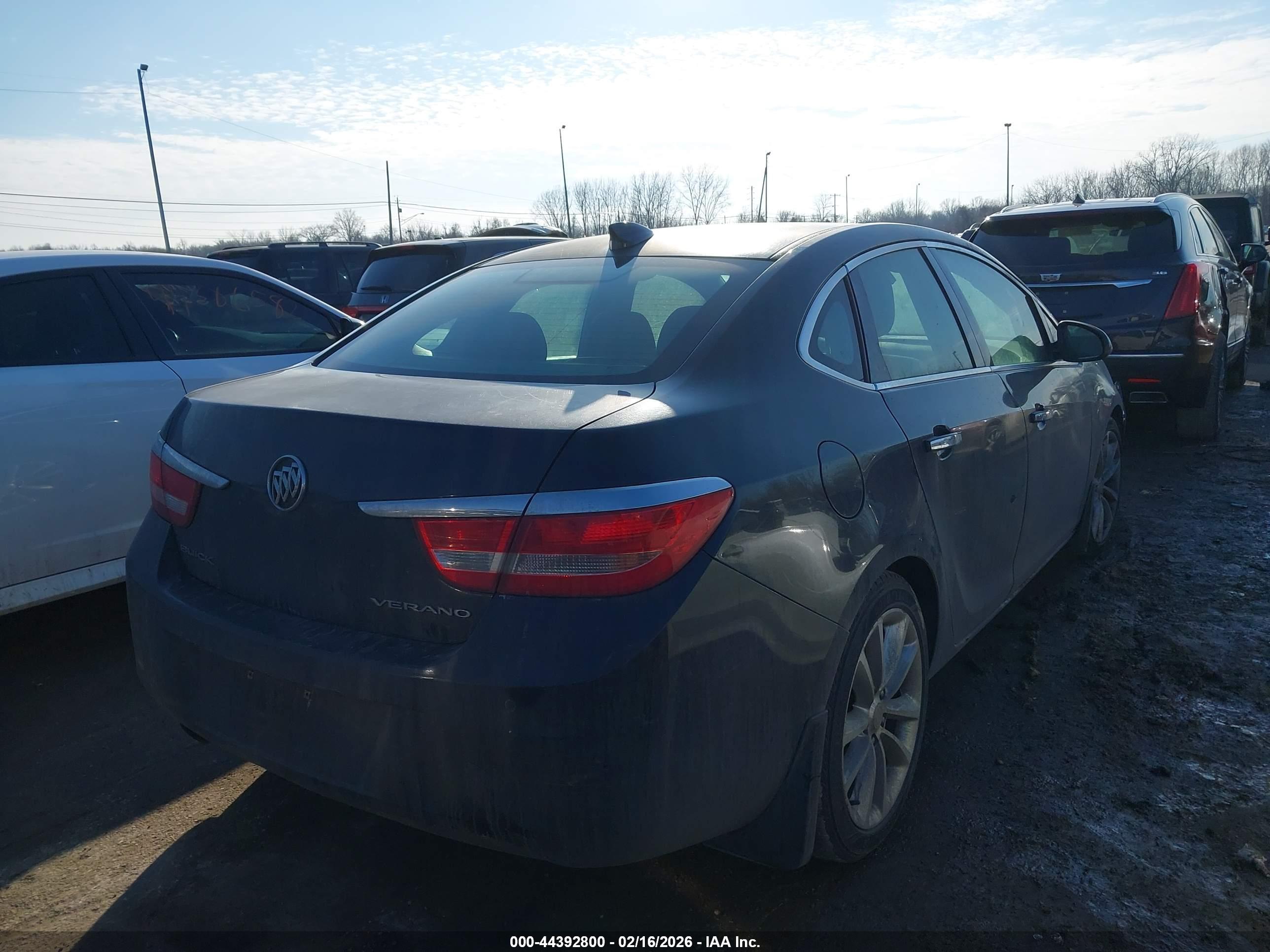 BUICK VERANO image 4