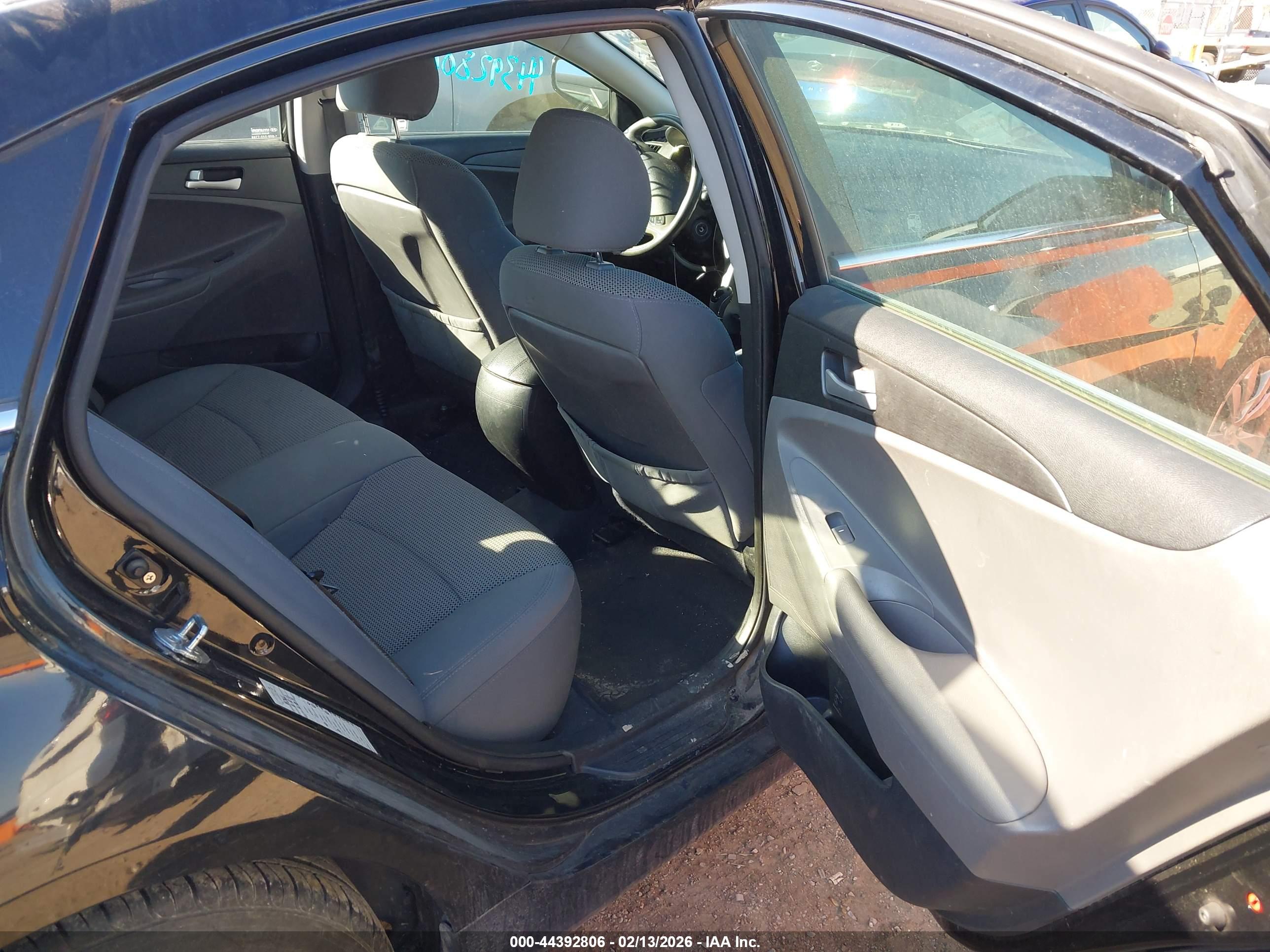 HYUNDAI SONATA image 8