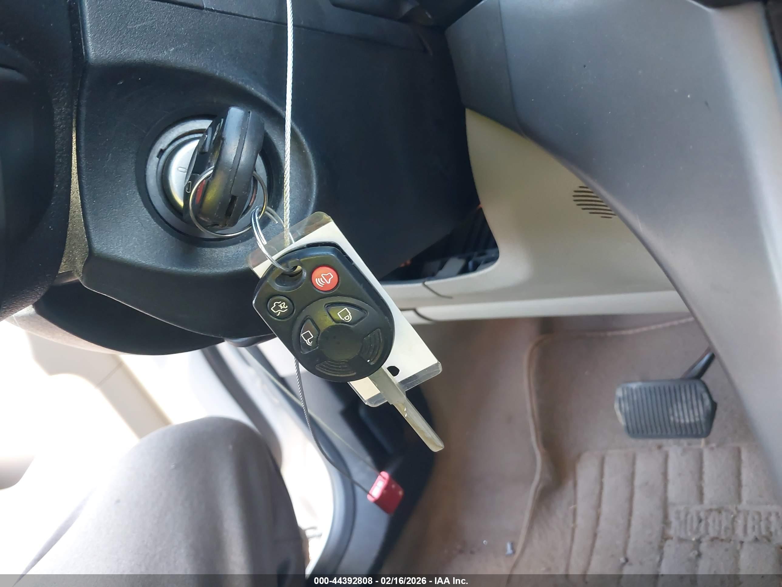 FORD ESCAPE image 11