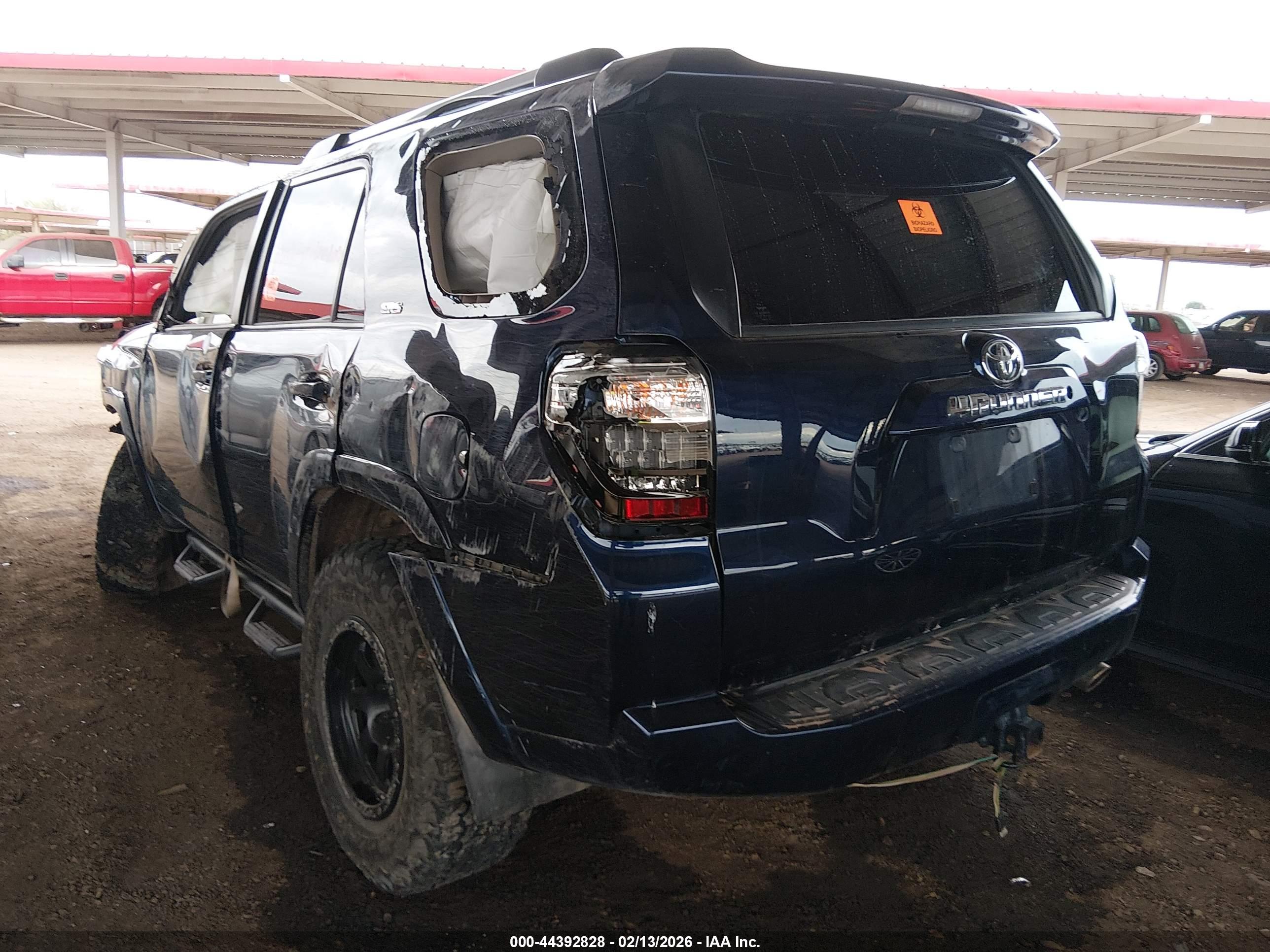 TOYOTA 4RUNNER image 3