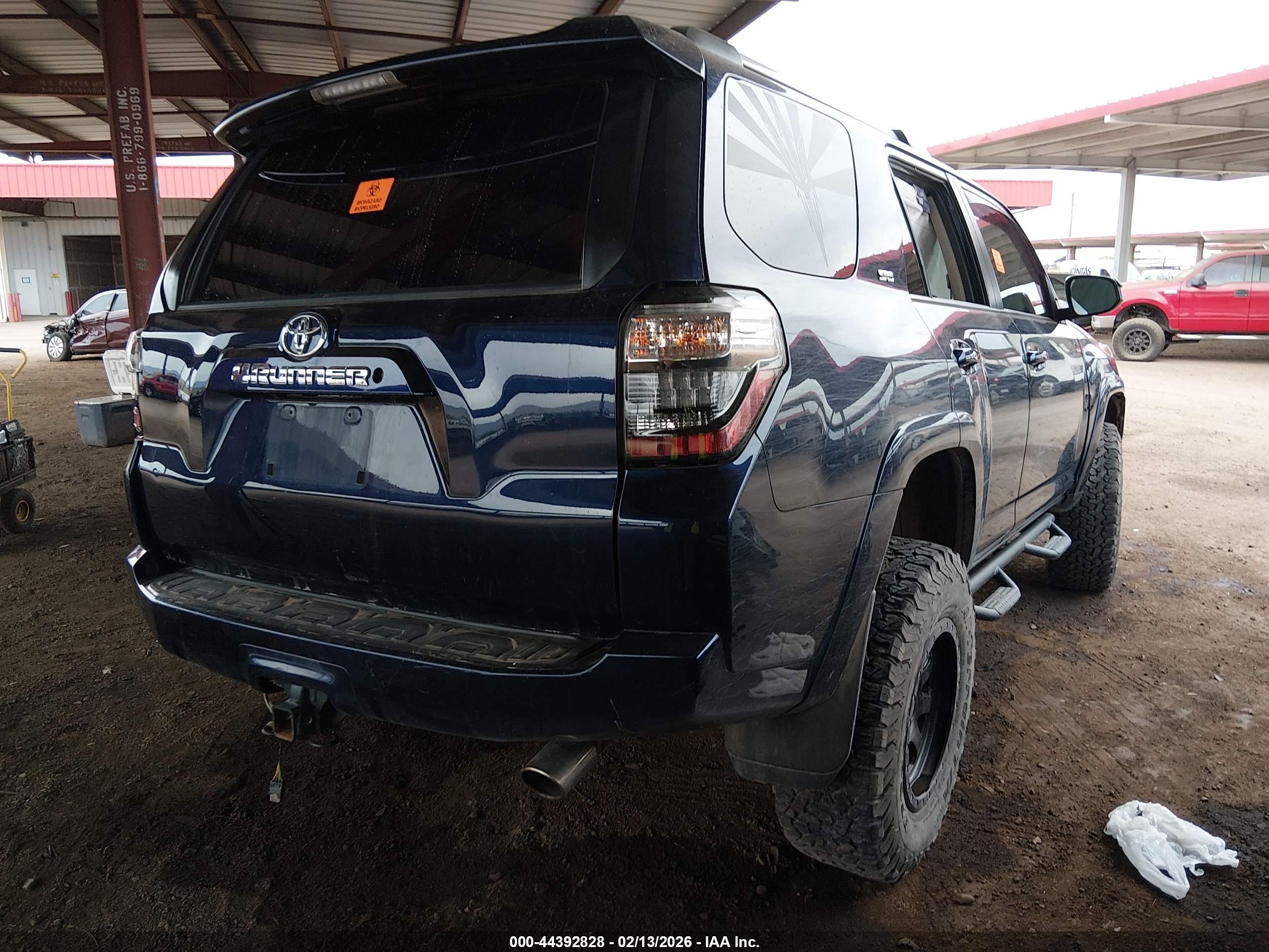 TOYOTA 4RUNNER image 4