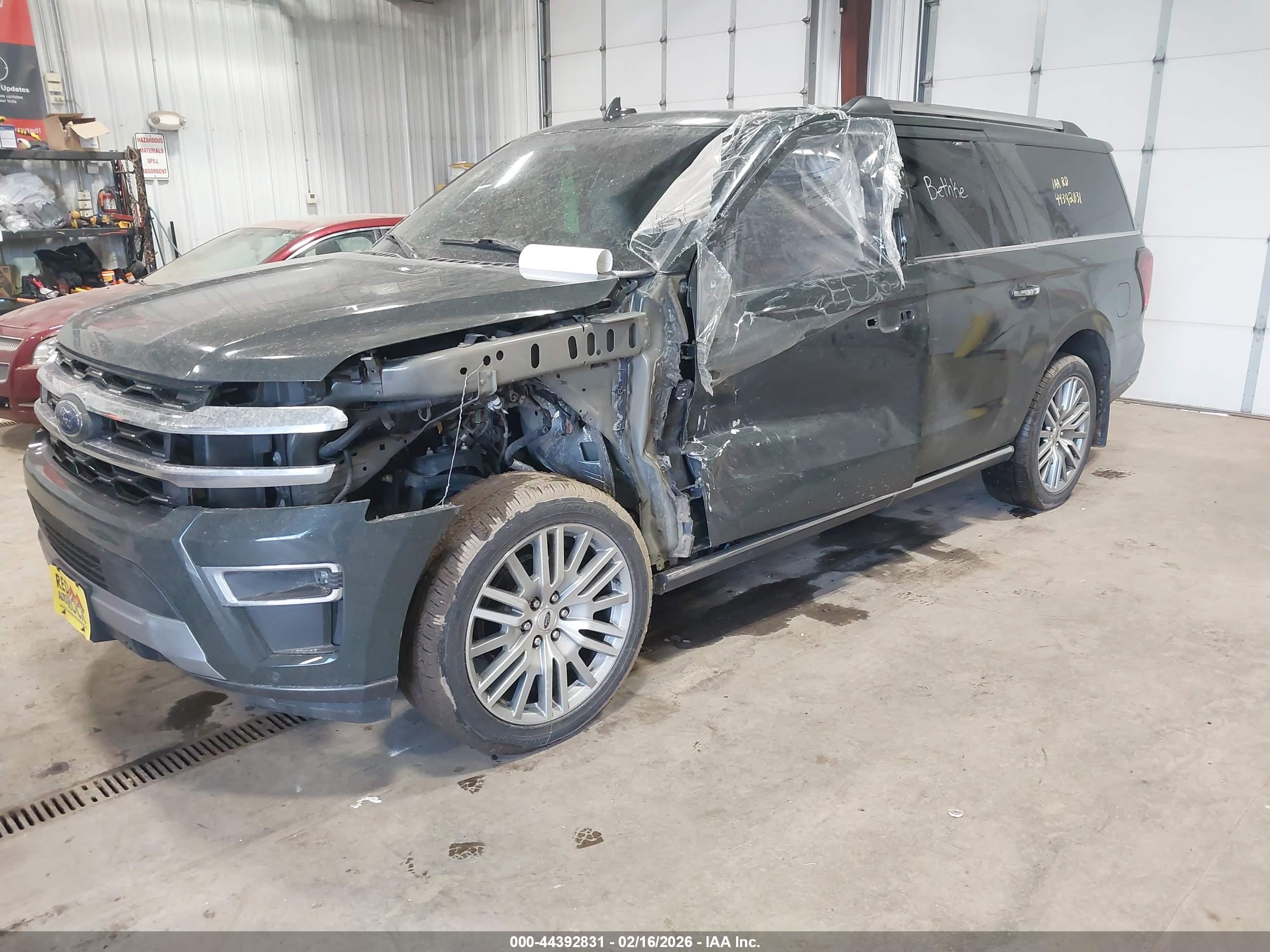 FORD EXPEDITION image 2