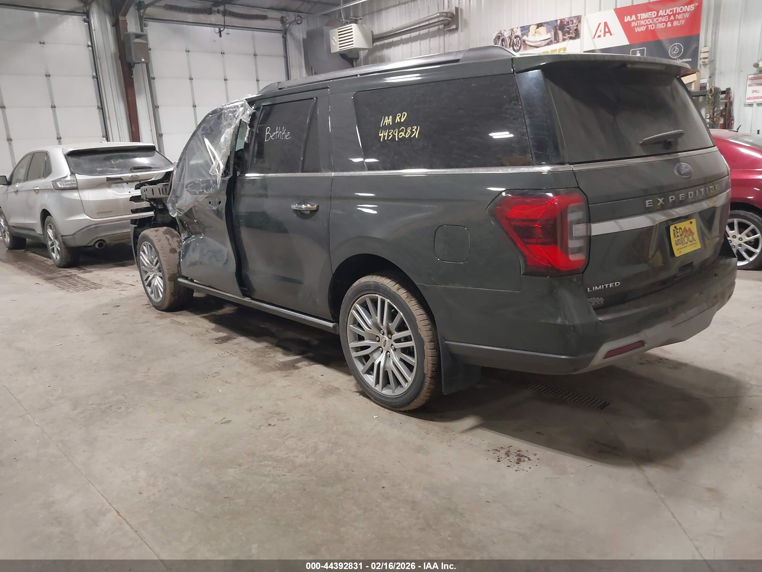 FORD EXPEDITION image 3