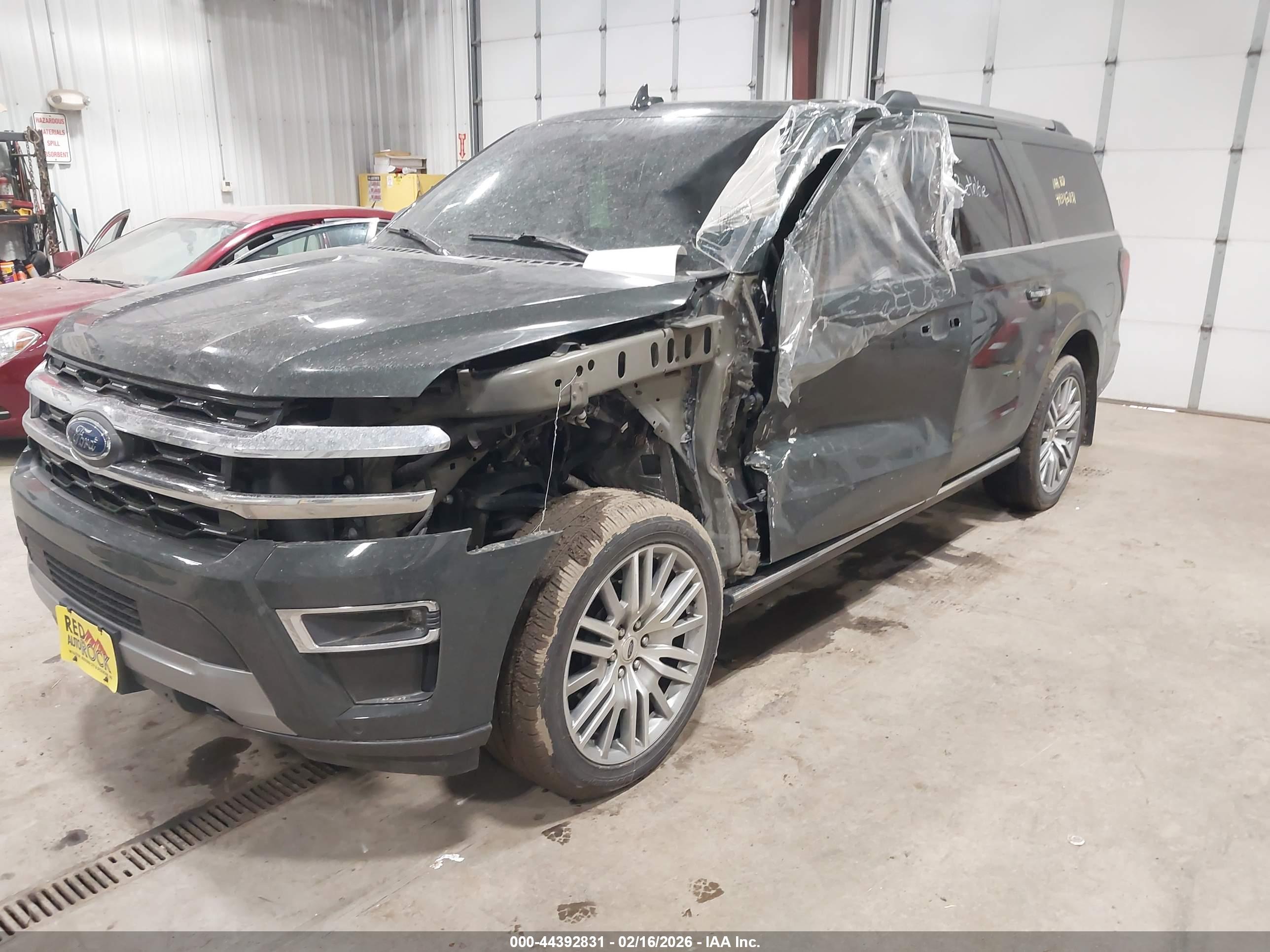 FORD EXPEDITION image 6