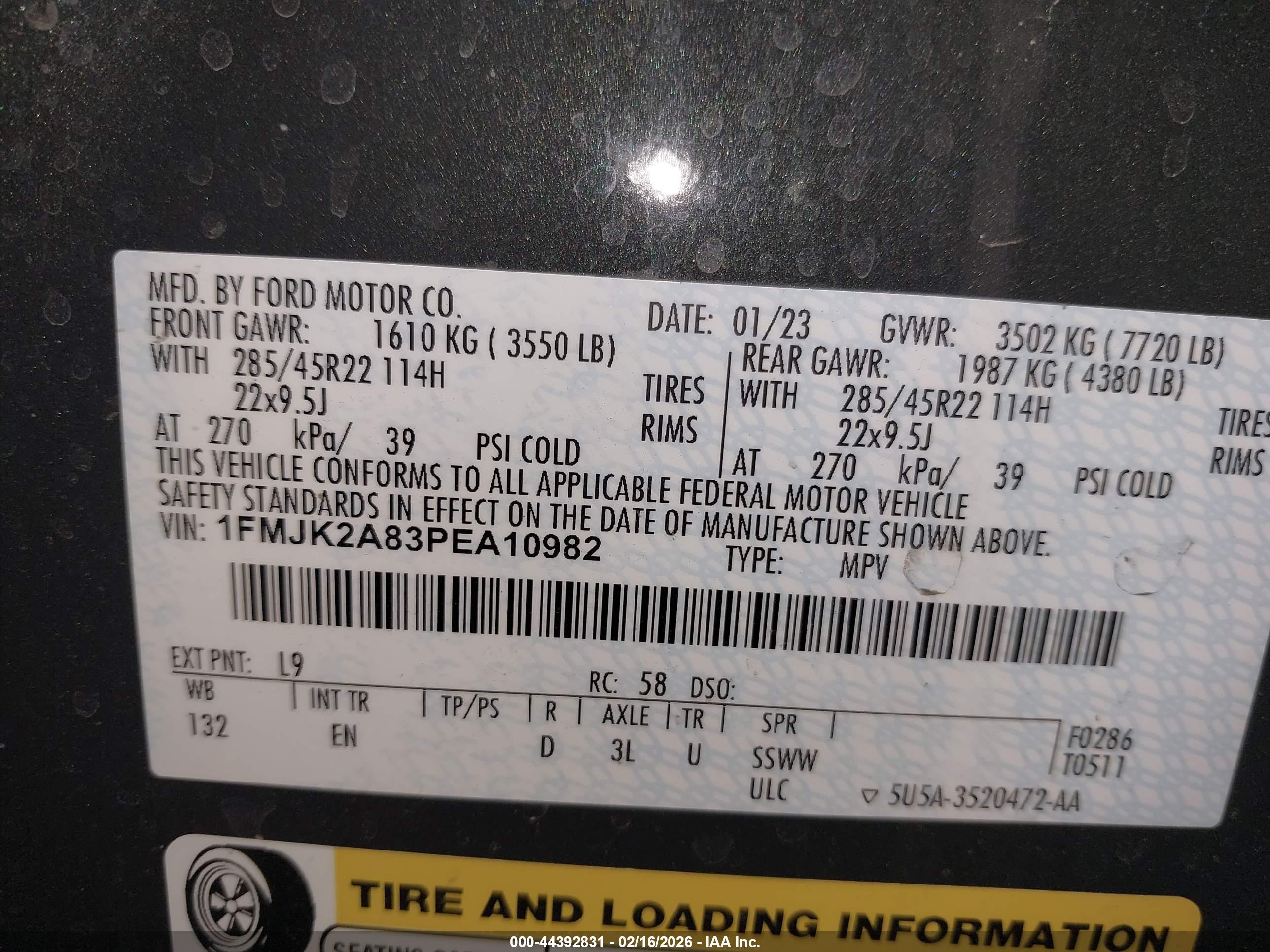 FORD EXPEDITION image 9