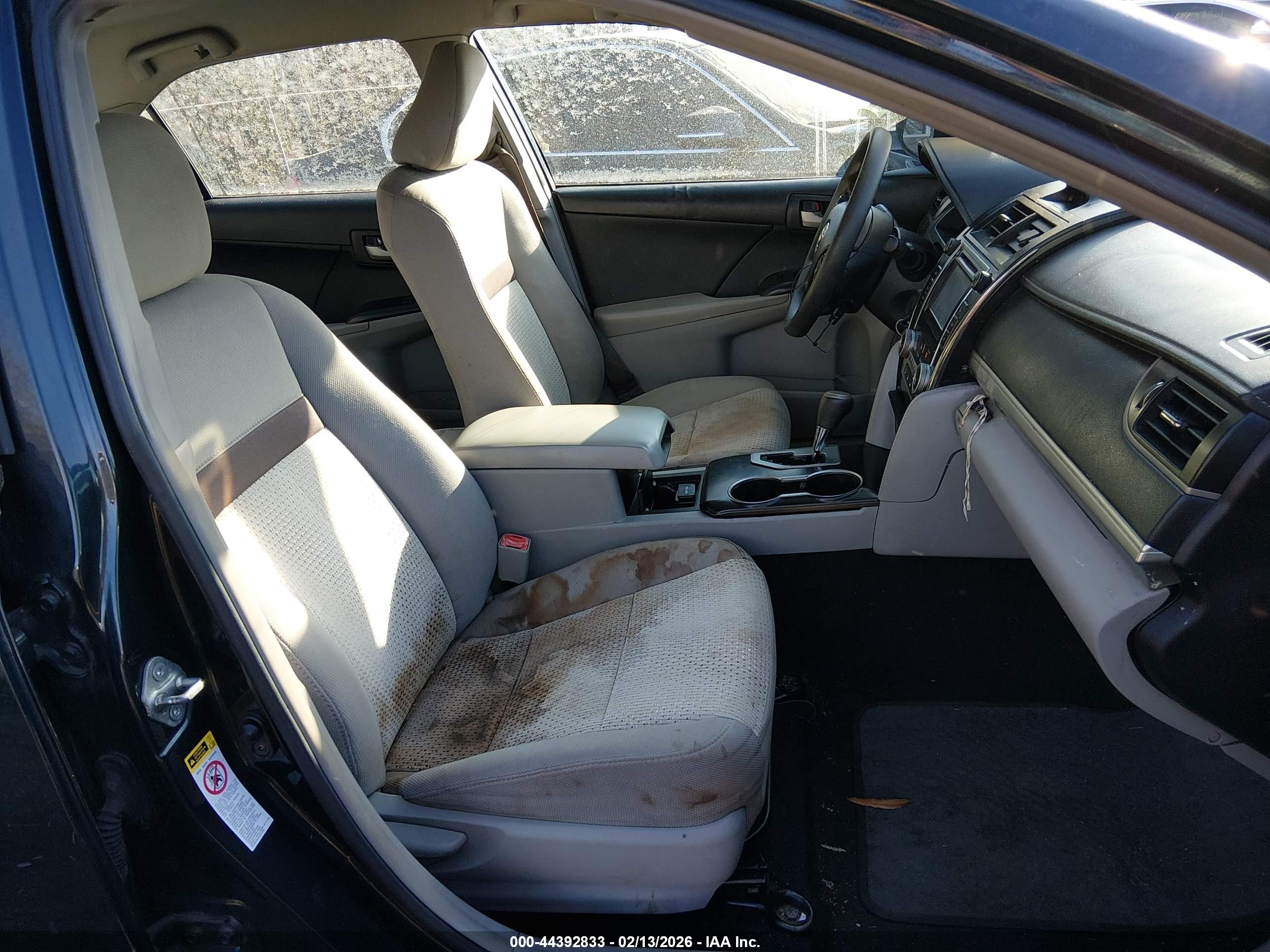 TOYOTA CAMRY image 5