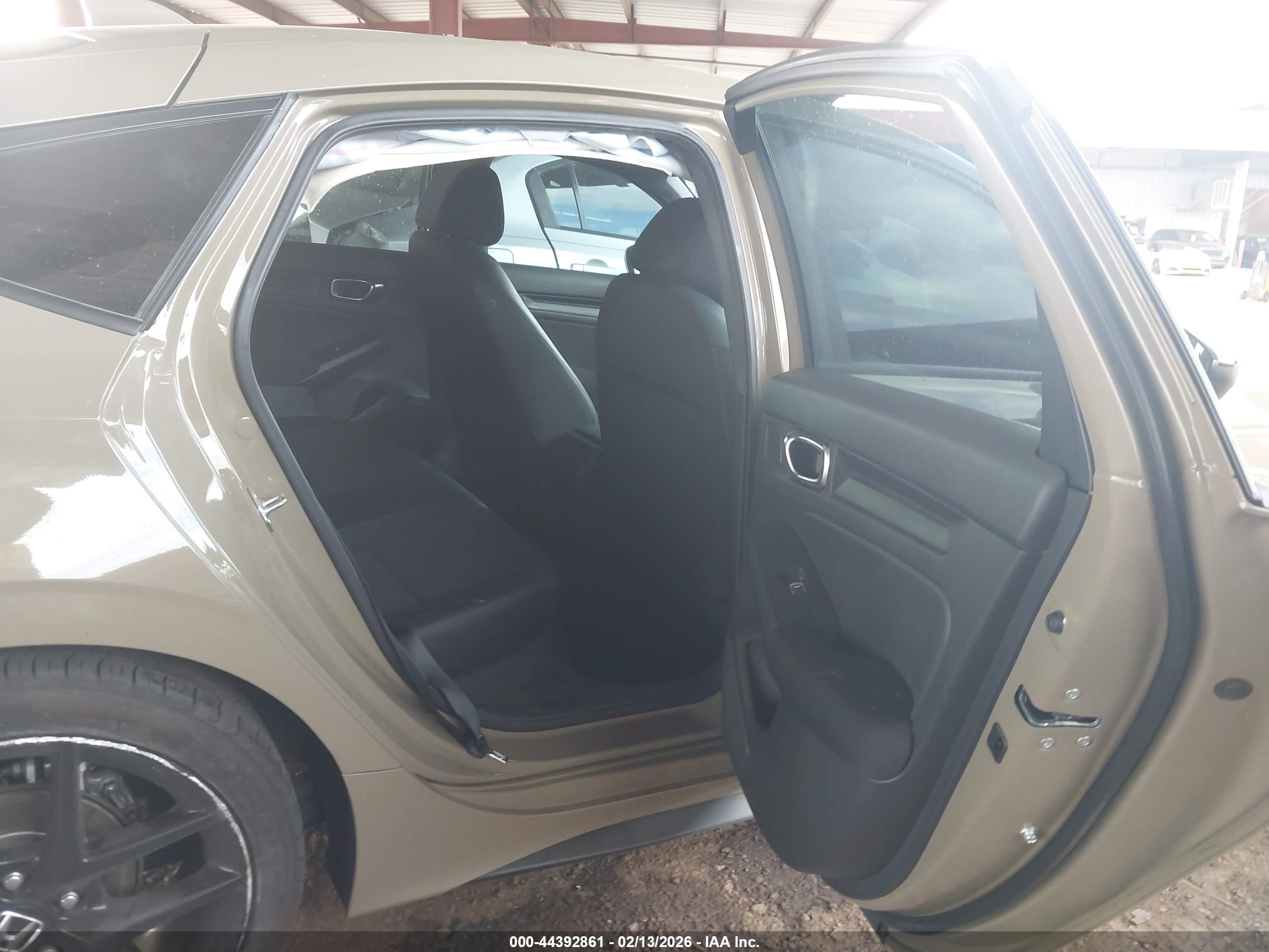 HONDA CIVIC image 8