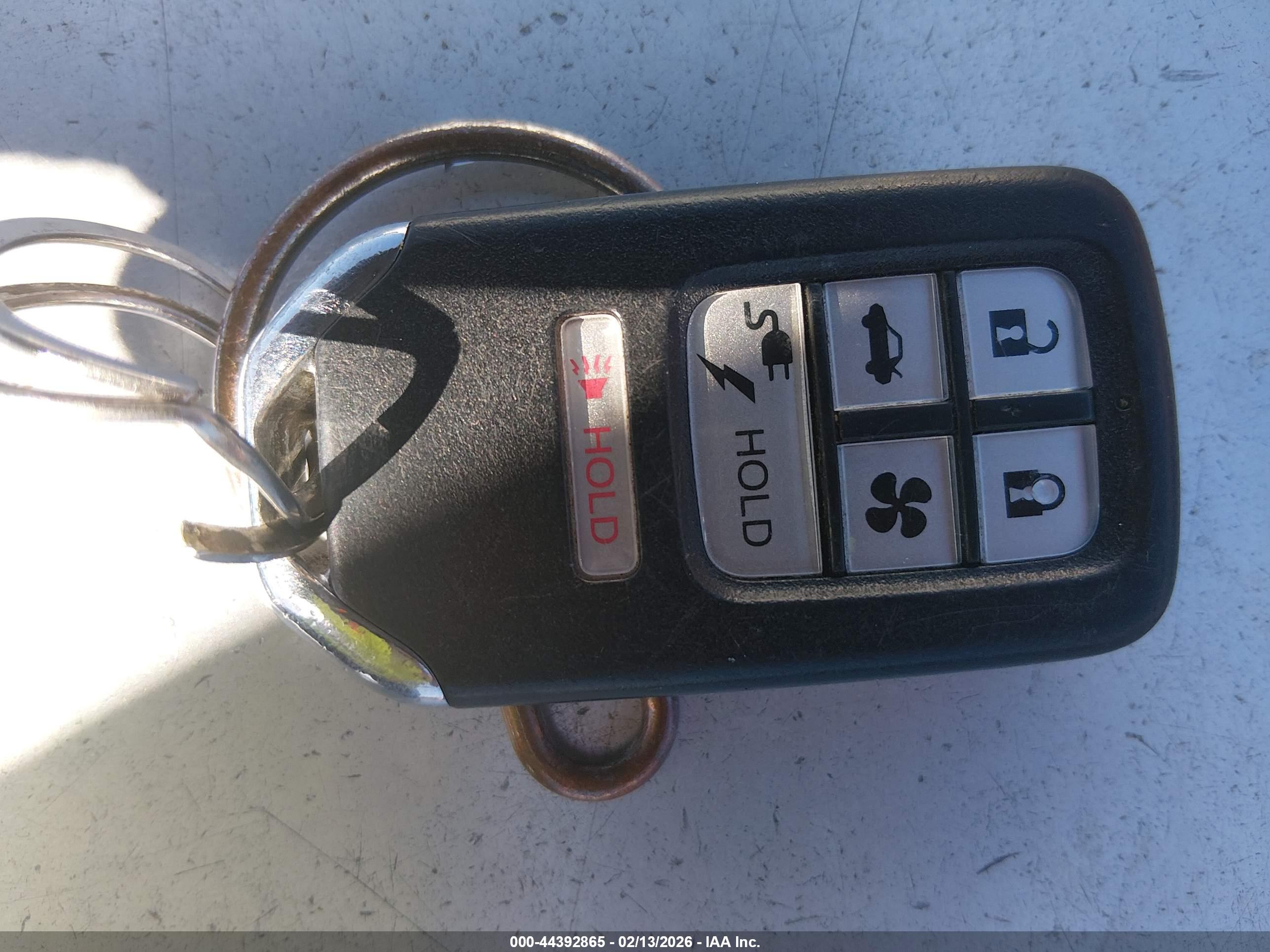 HONDA CLARITY image 11