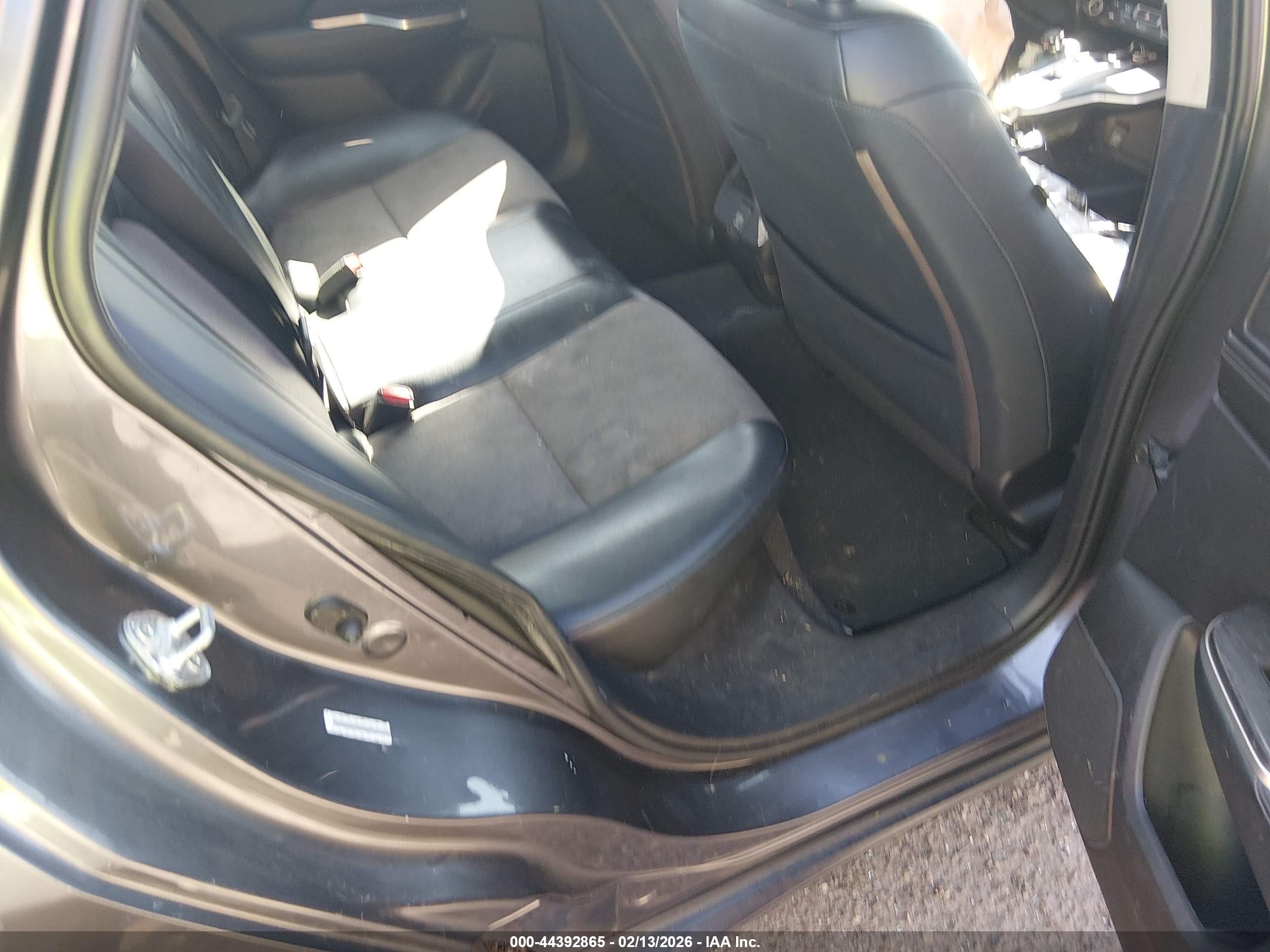 HONDA CLARITY image 8
