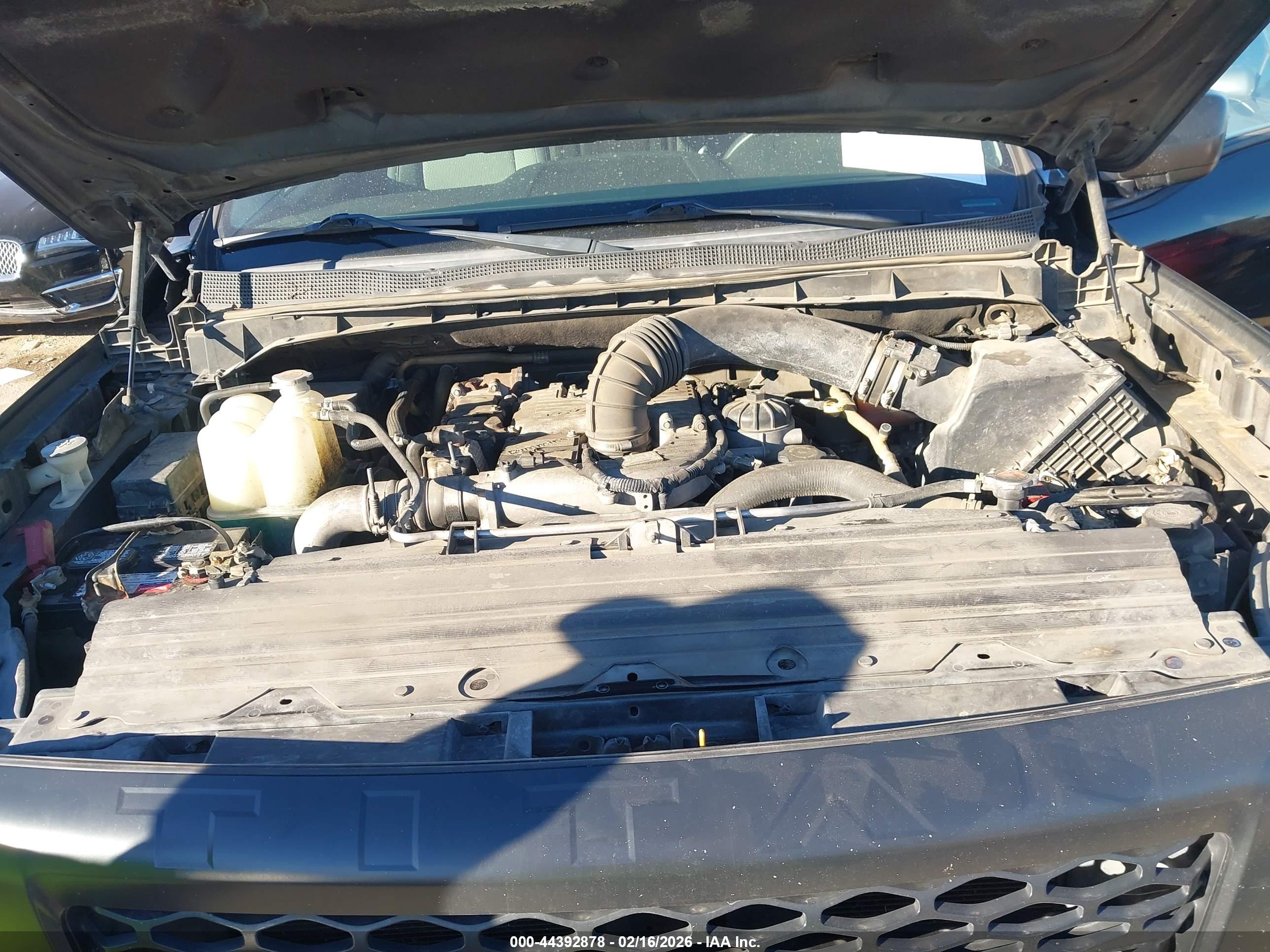 NISSAN TITAN image 10