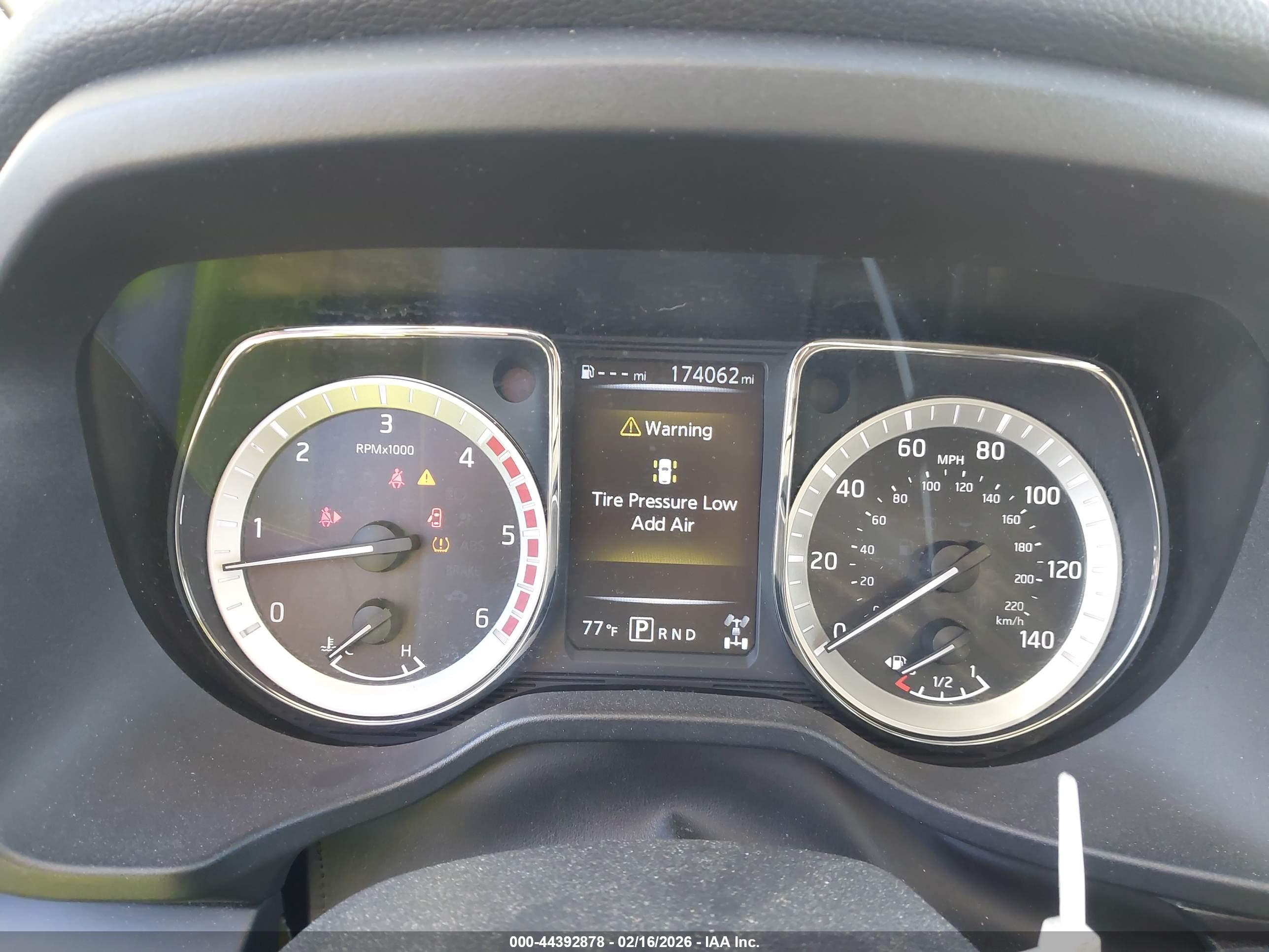 NISSAN TITAN image 7