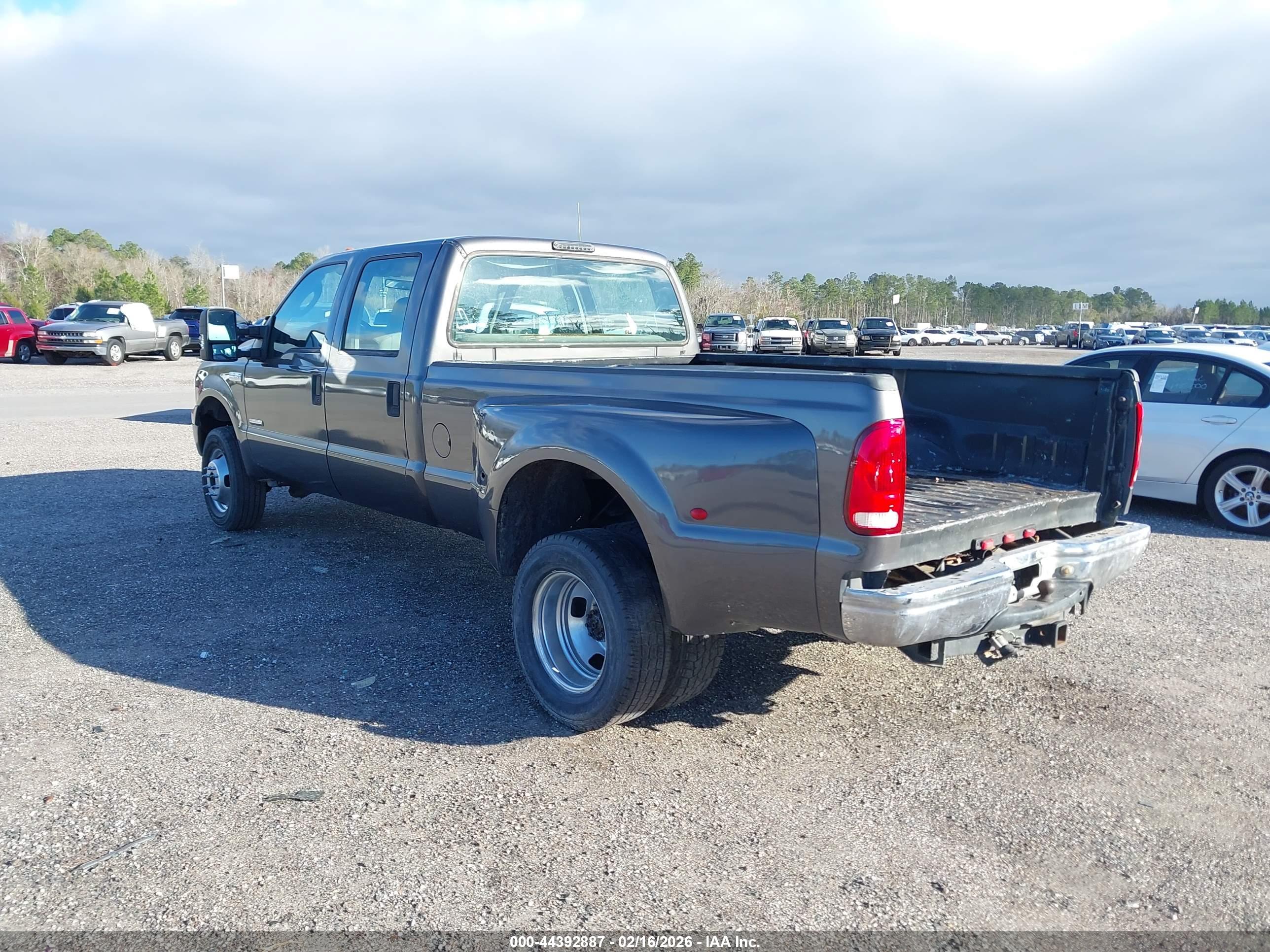FORD F-350 image 3