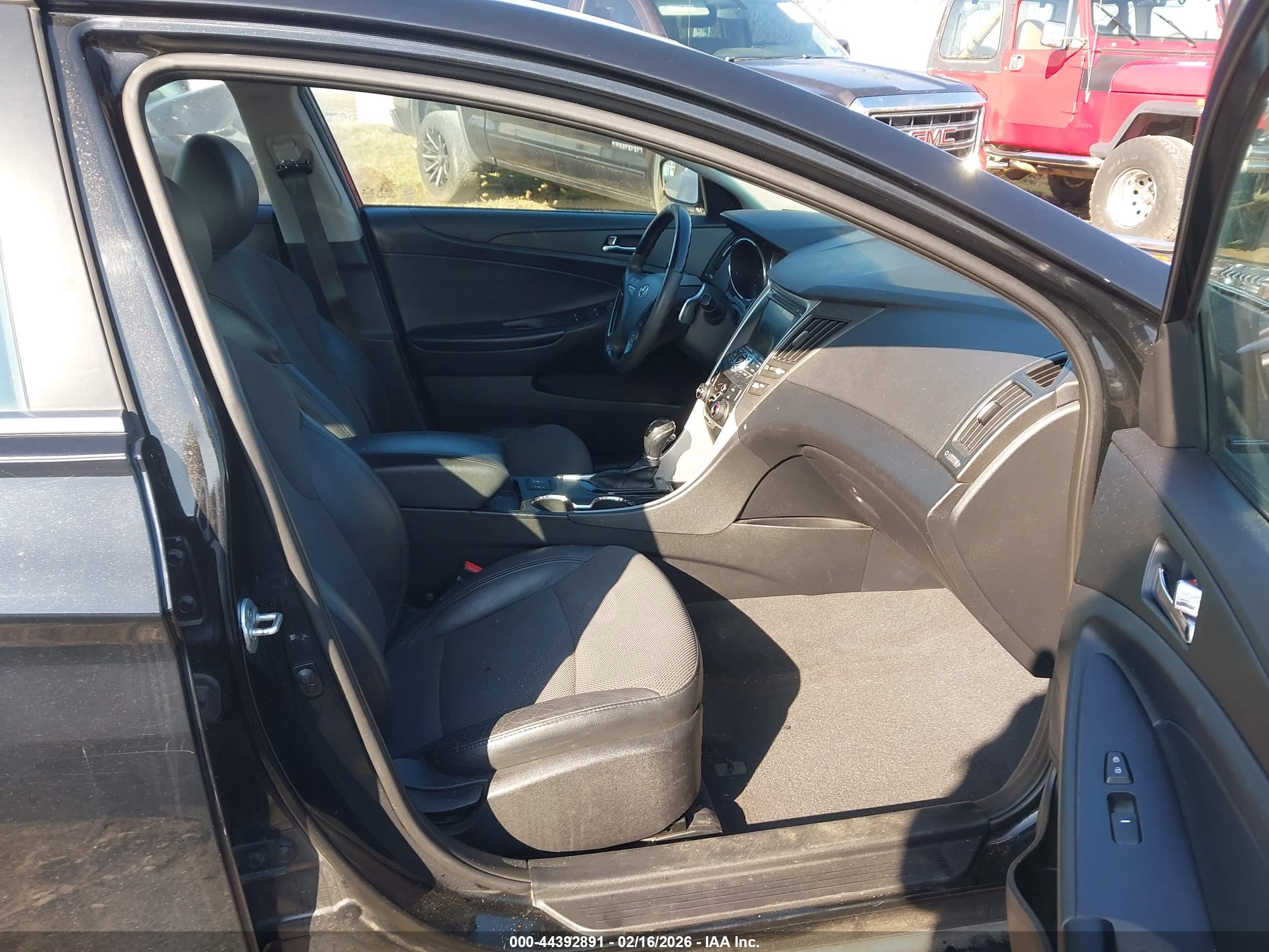 HYUNDAI SONATA image 5