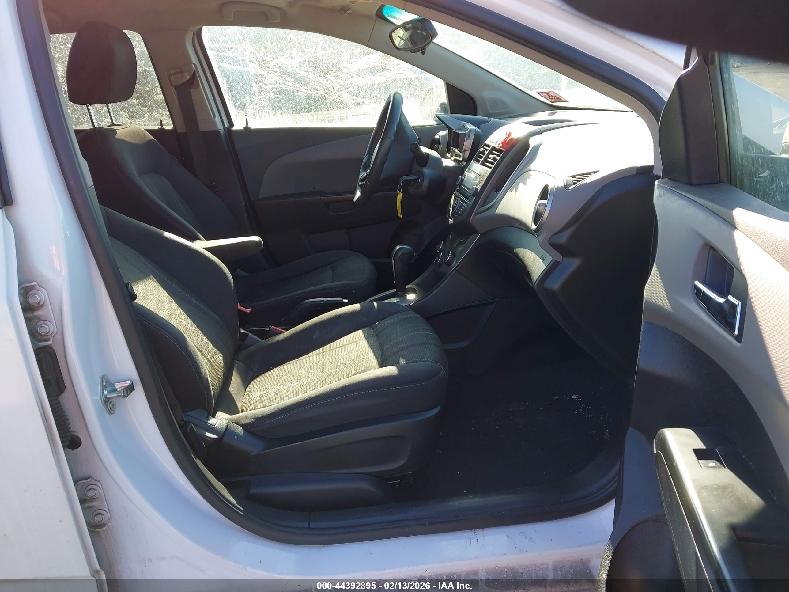 CHEVROLET SONIC image 5