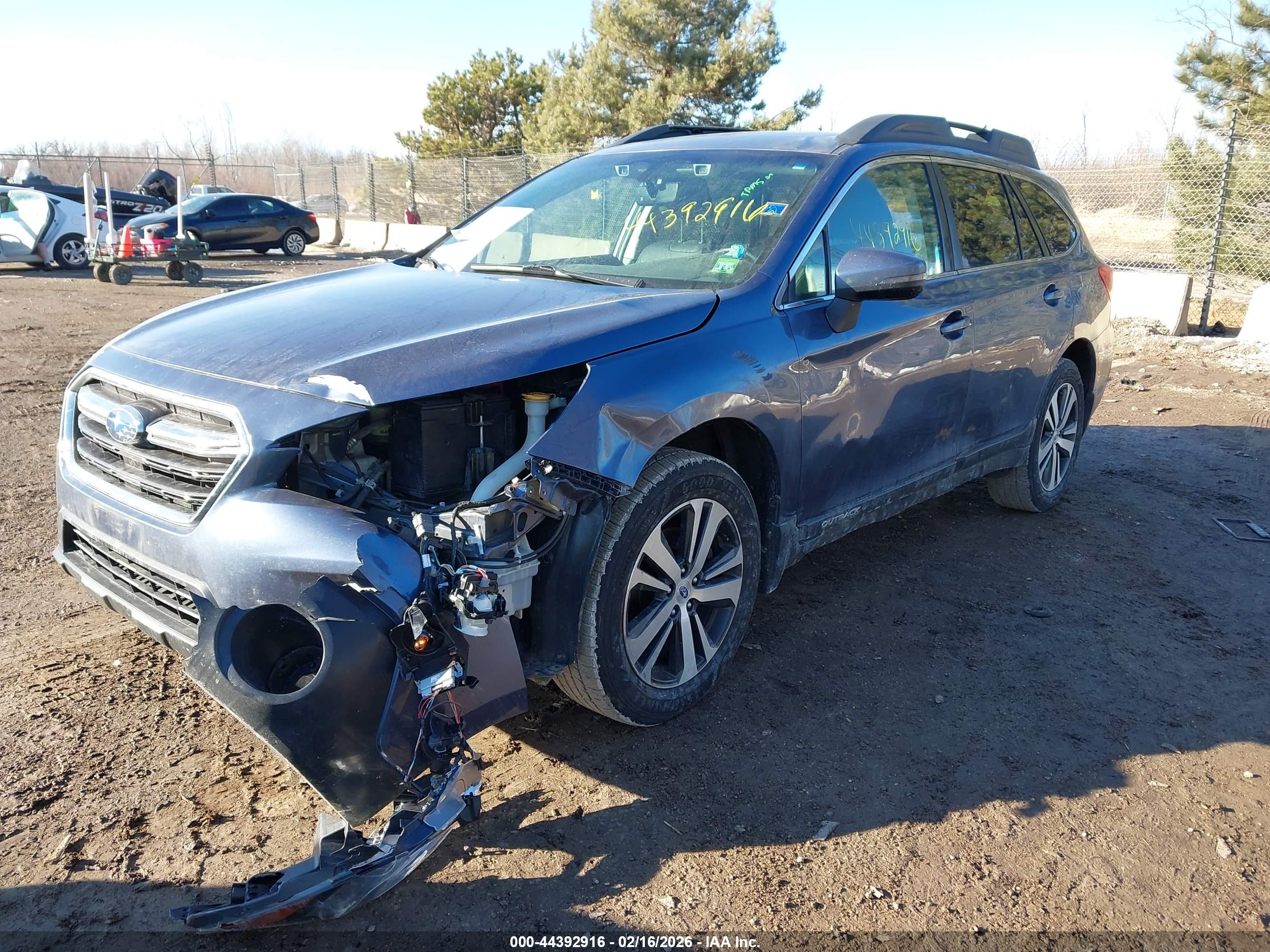 SUBARU OUTBACK image 2