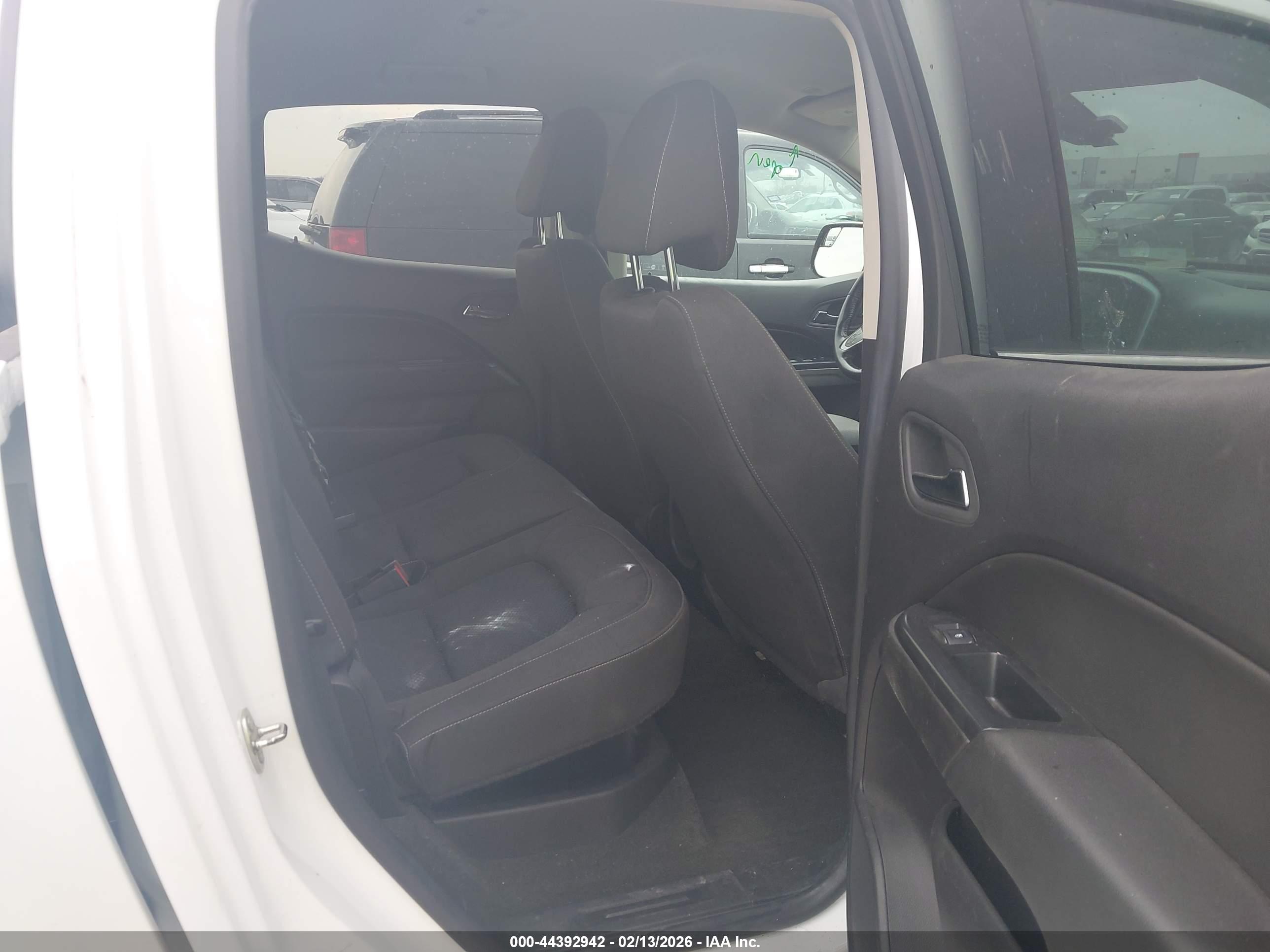CHEVROLET COLORADO image 8
