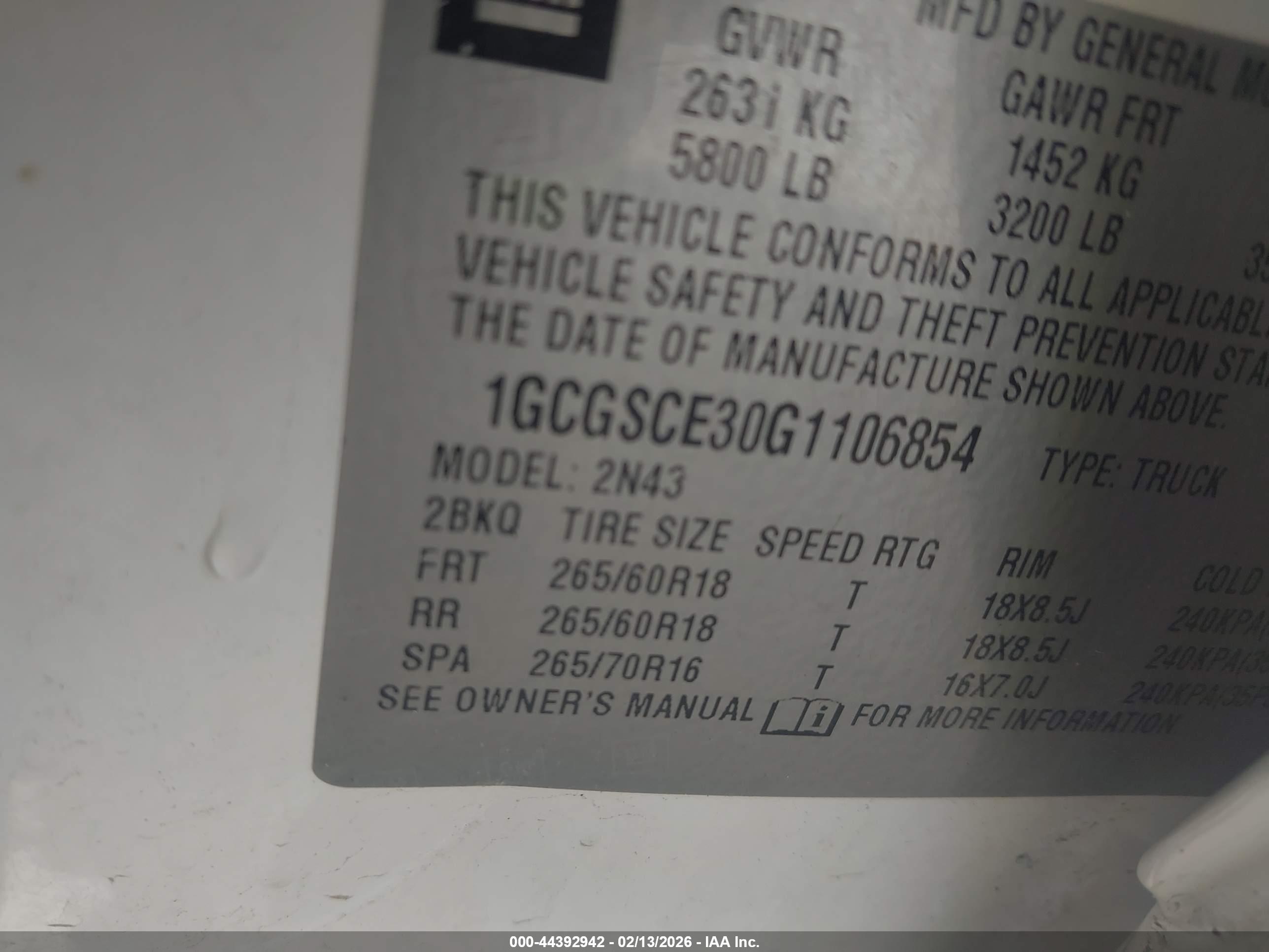 CHEVROLET COLORADO image 9