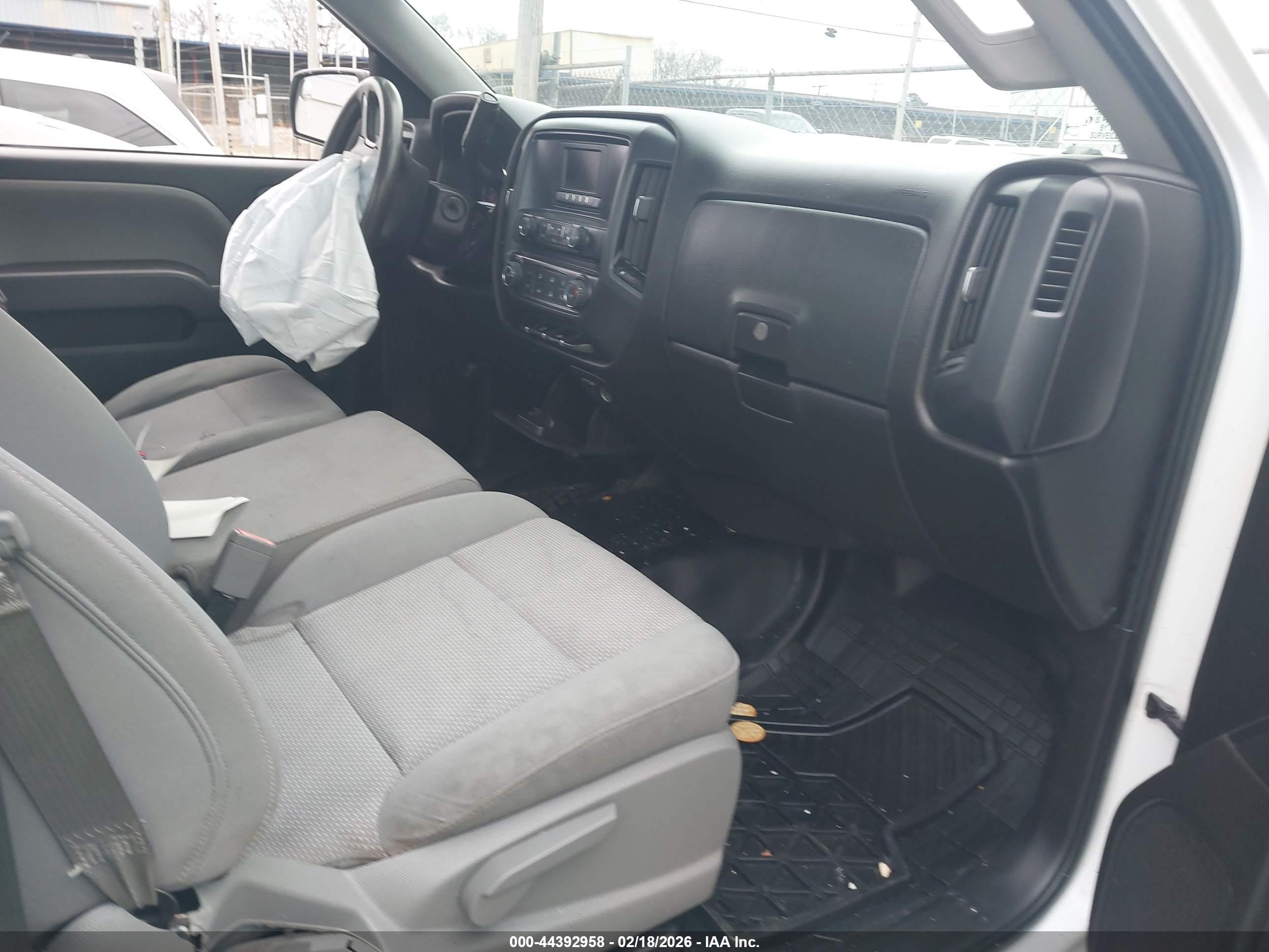 GMC SIERRA image 5