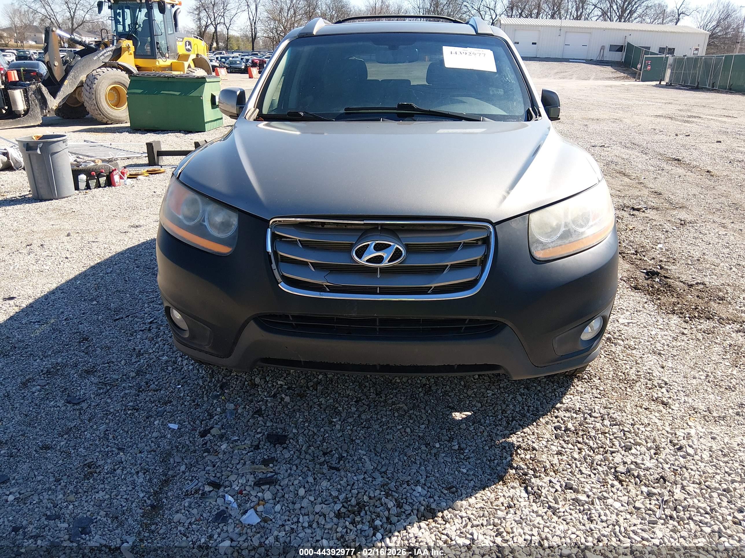 HYUNDAI SANTA image 6