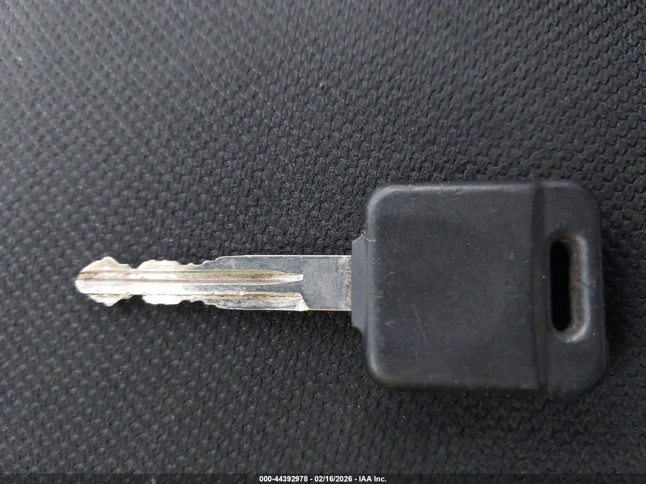 NISSAN ROGUE image 11