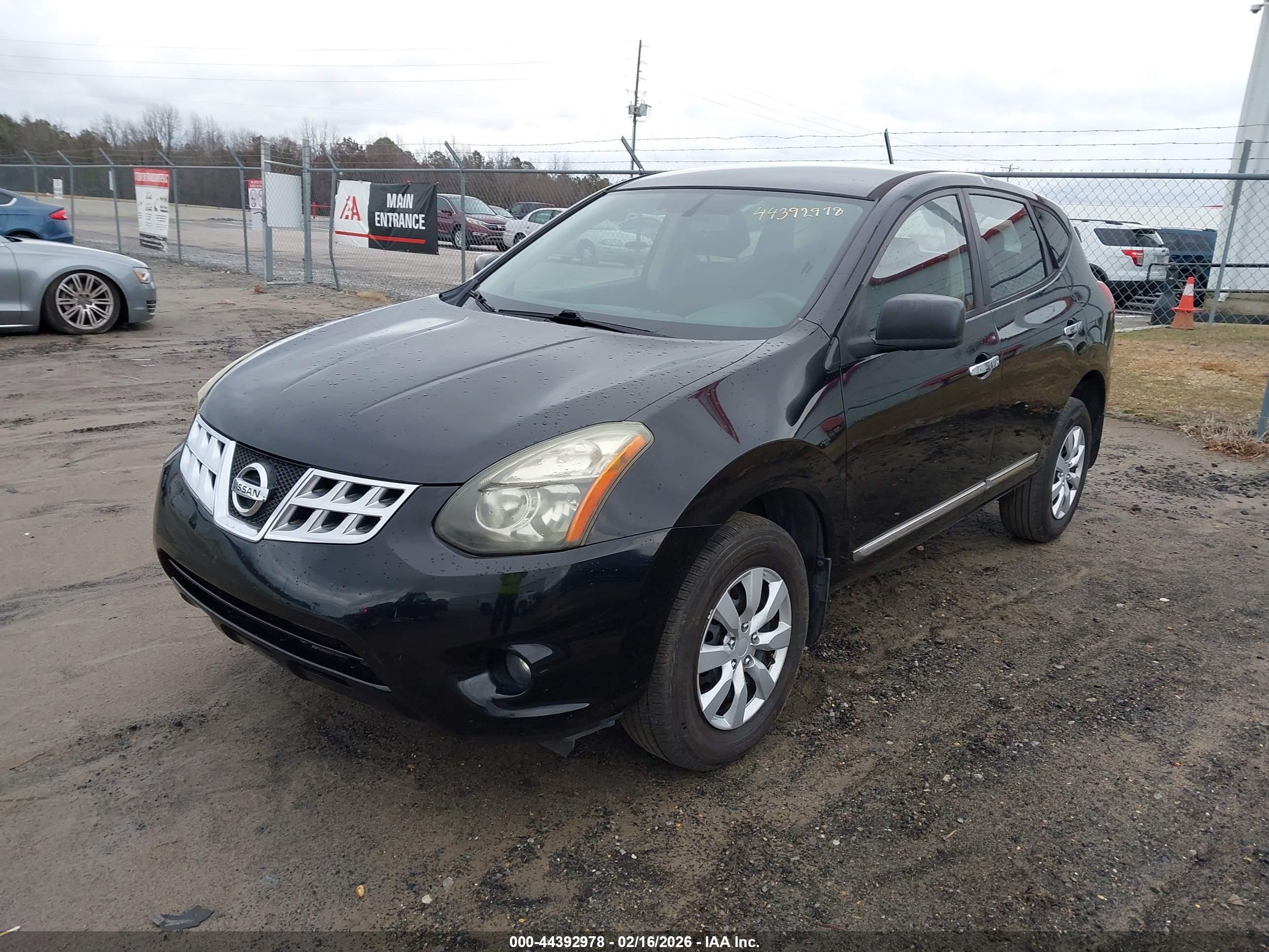 NISSAN ROGUE image 2