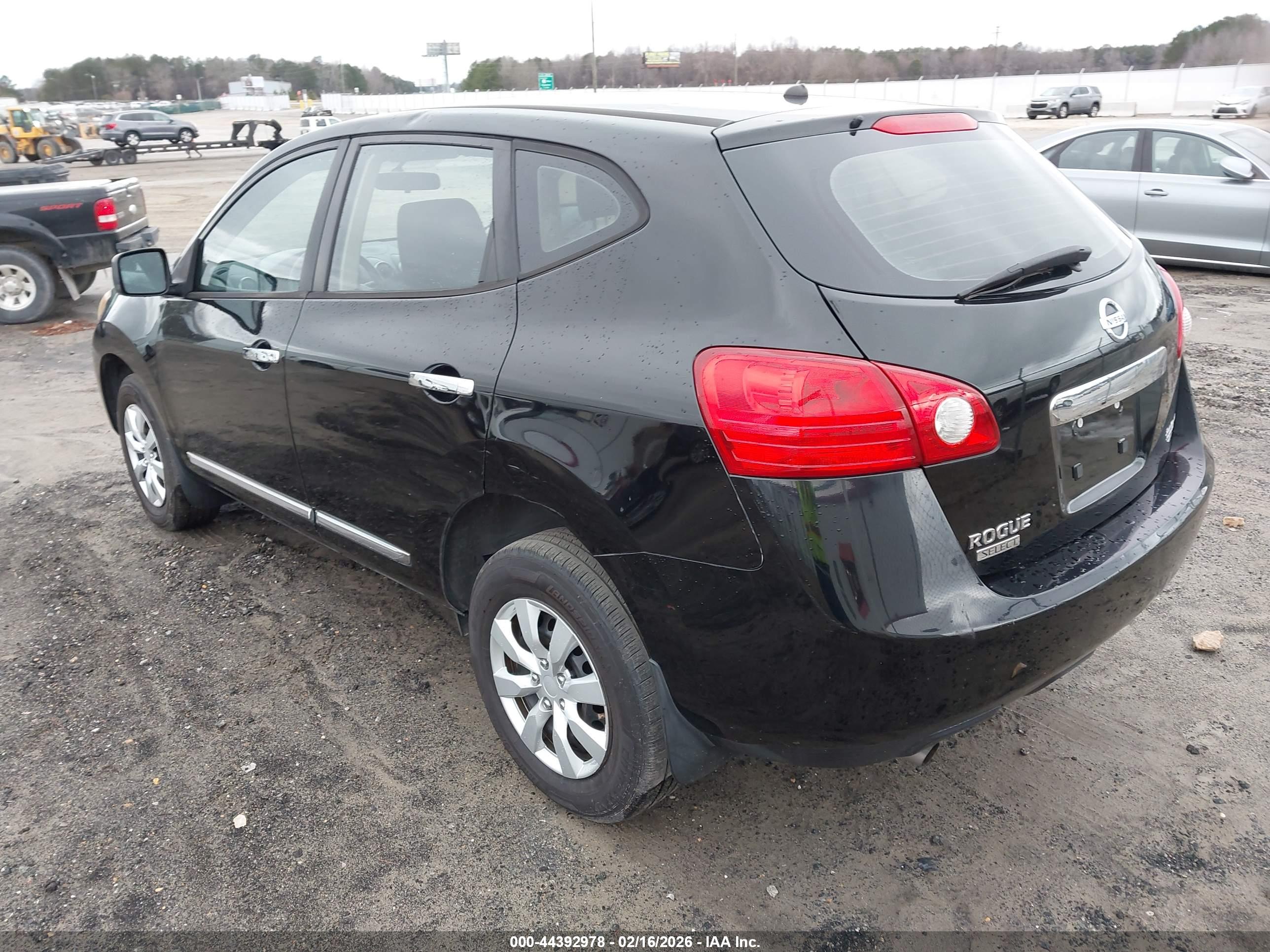 NISSAN ROGUE image 3