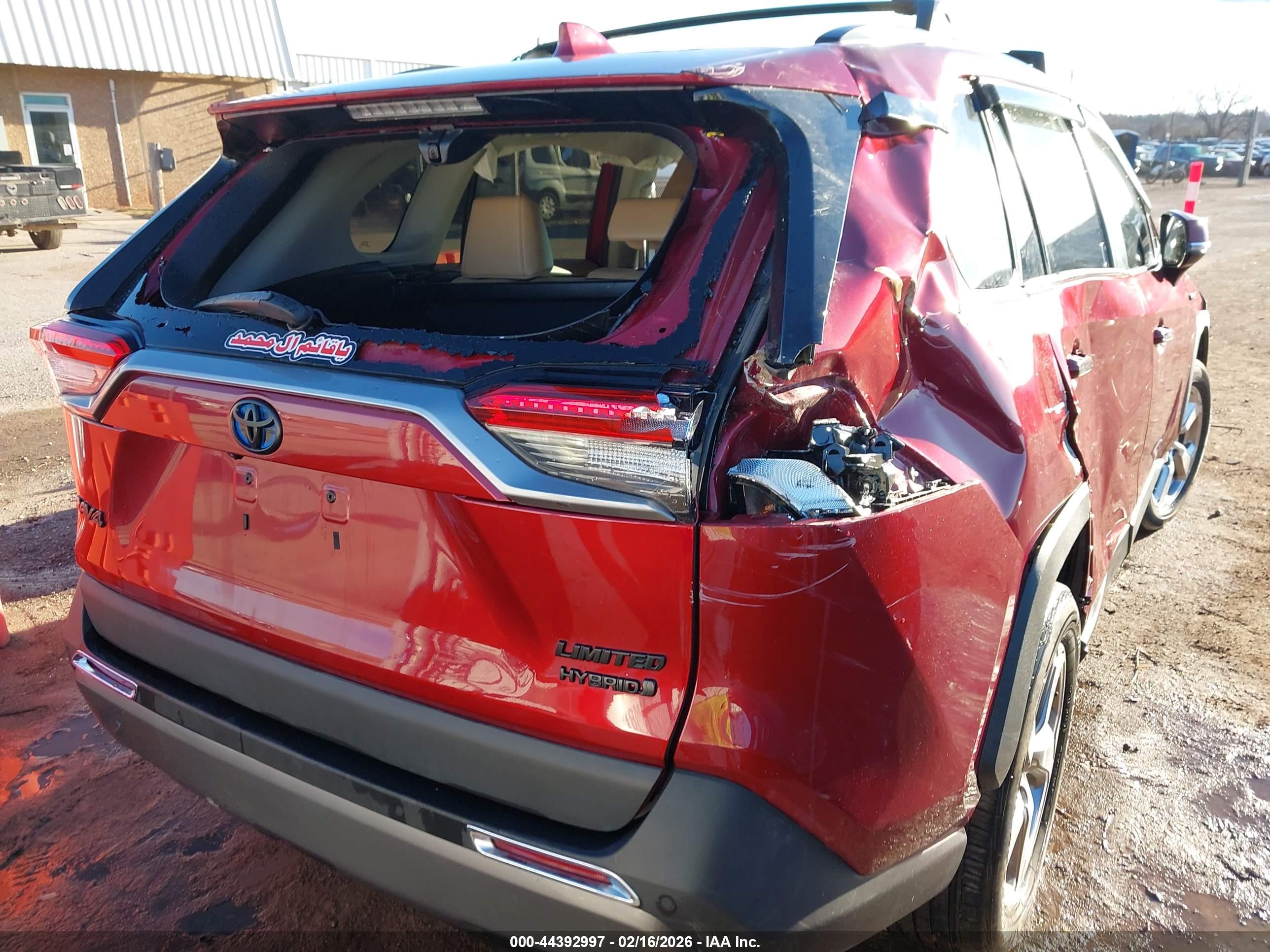 TOYOTA RAV4 image 6