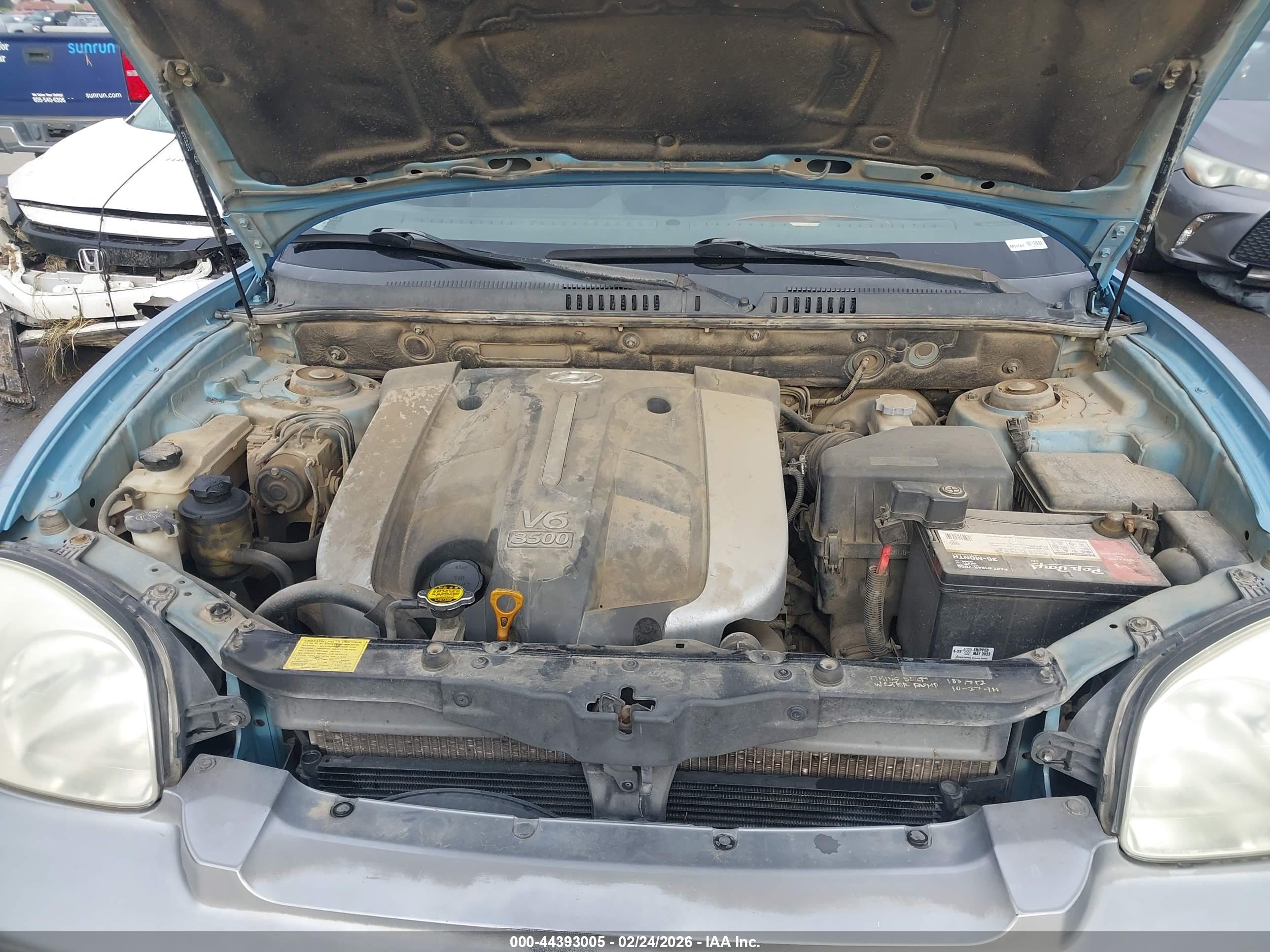 HYUNDAI SANTA image 10