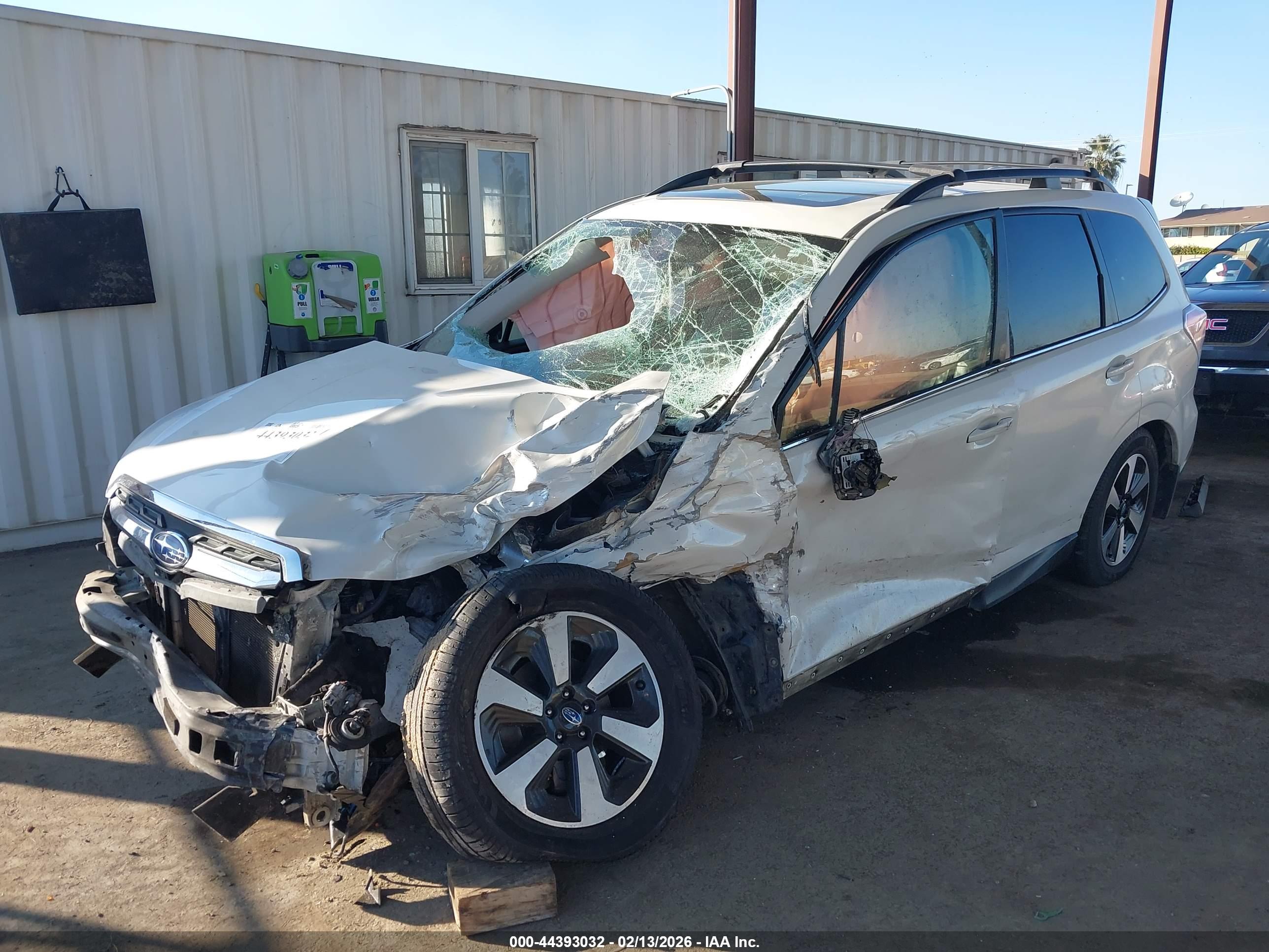SUBARU FORESTER image 2