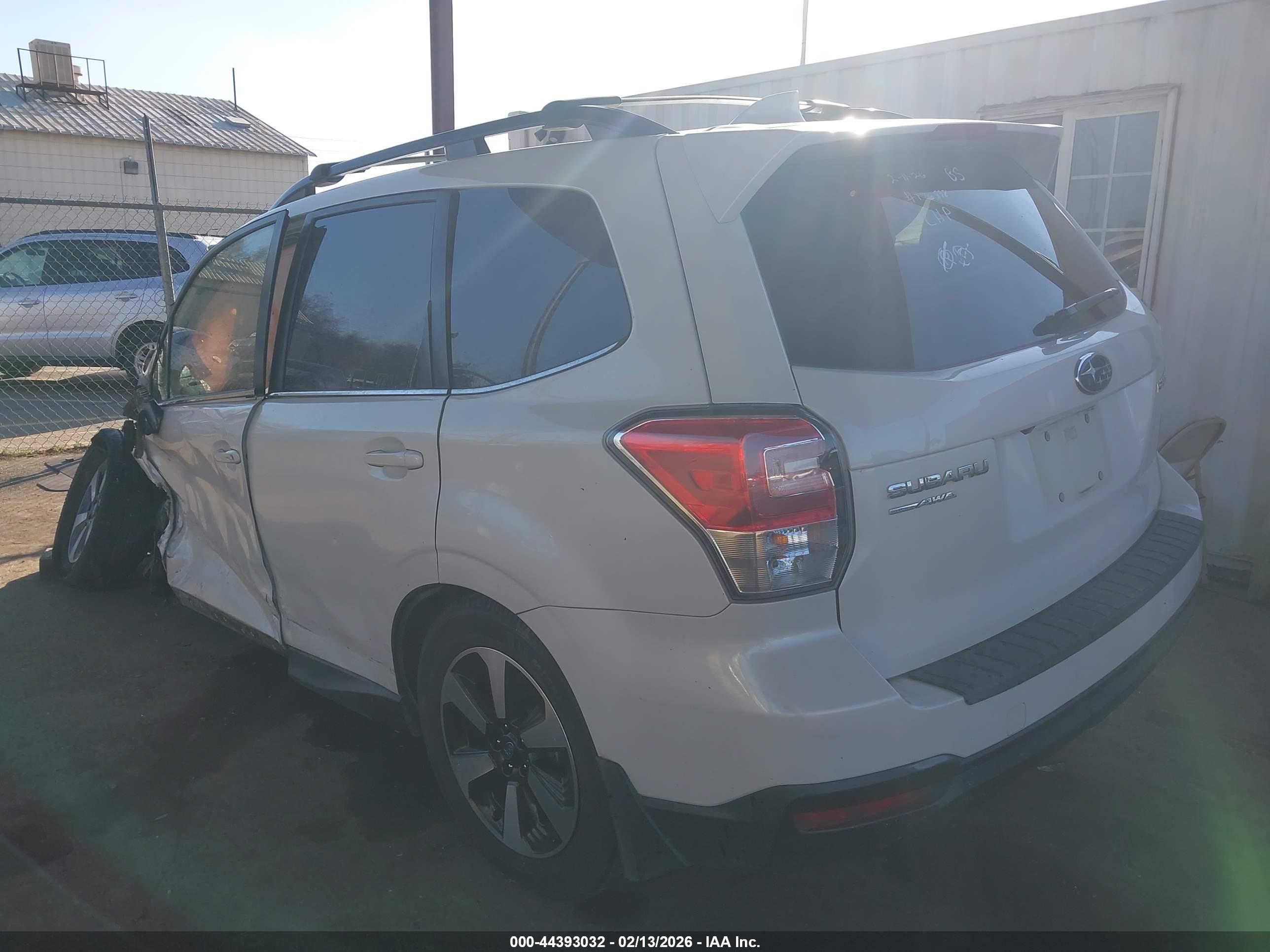 SUBARU FORESTER image 3